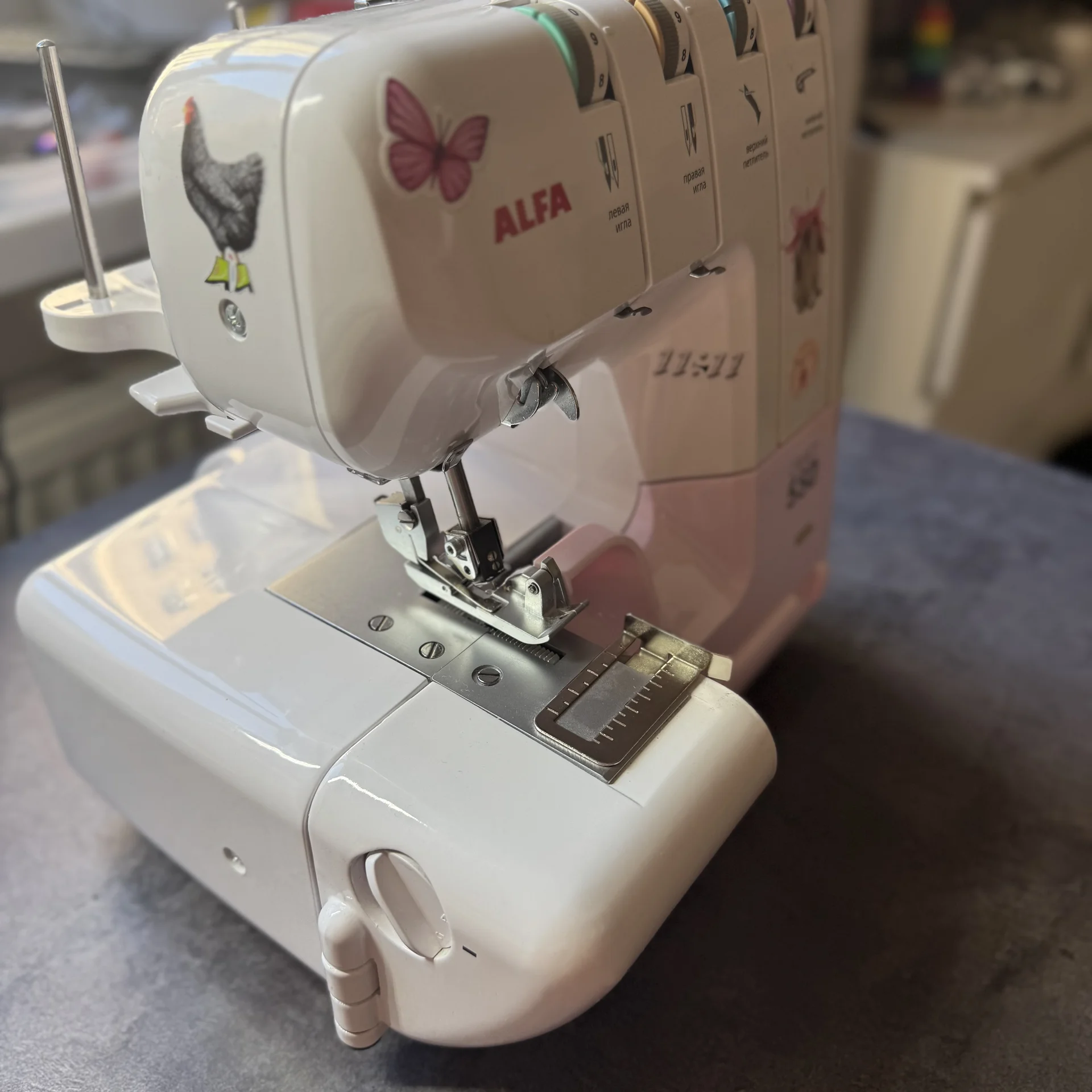 оверлок alfa craft 550 - миниатюра 2