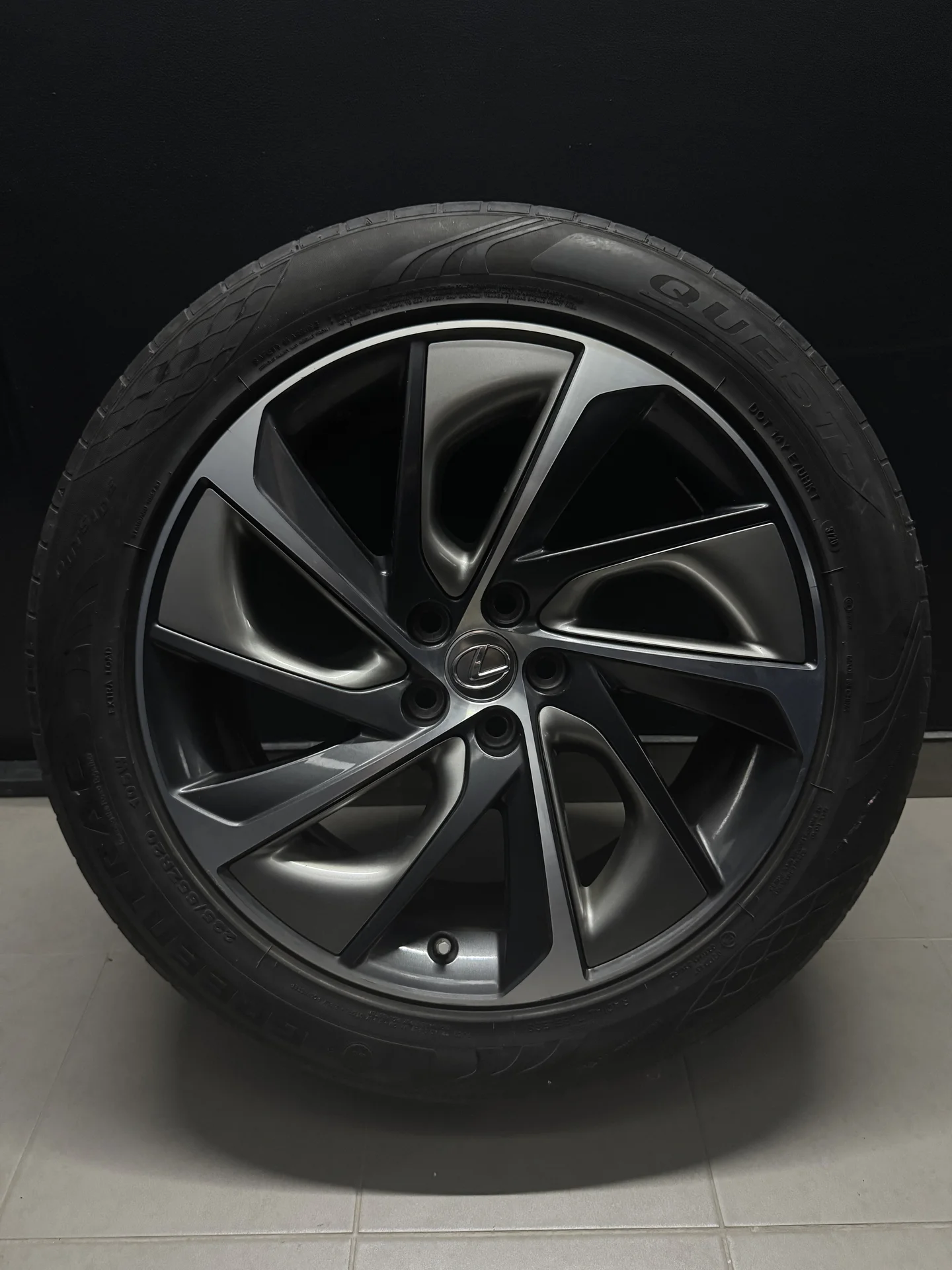 Колеса Lexus RX R20 оригинал 235/55 R20 - миниатюра 4