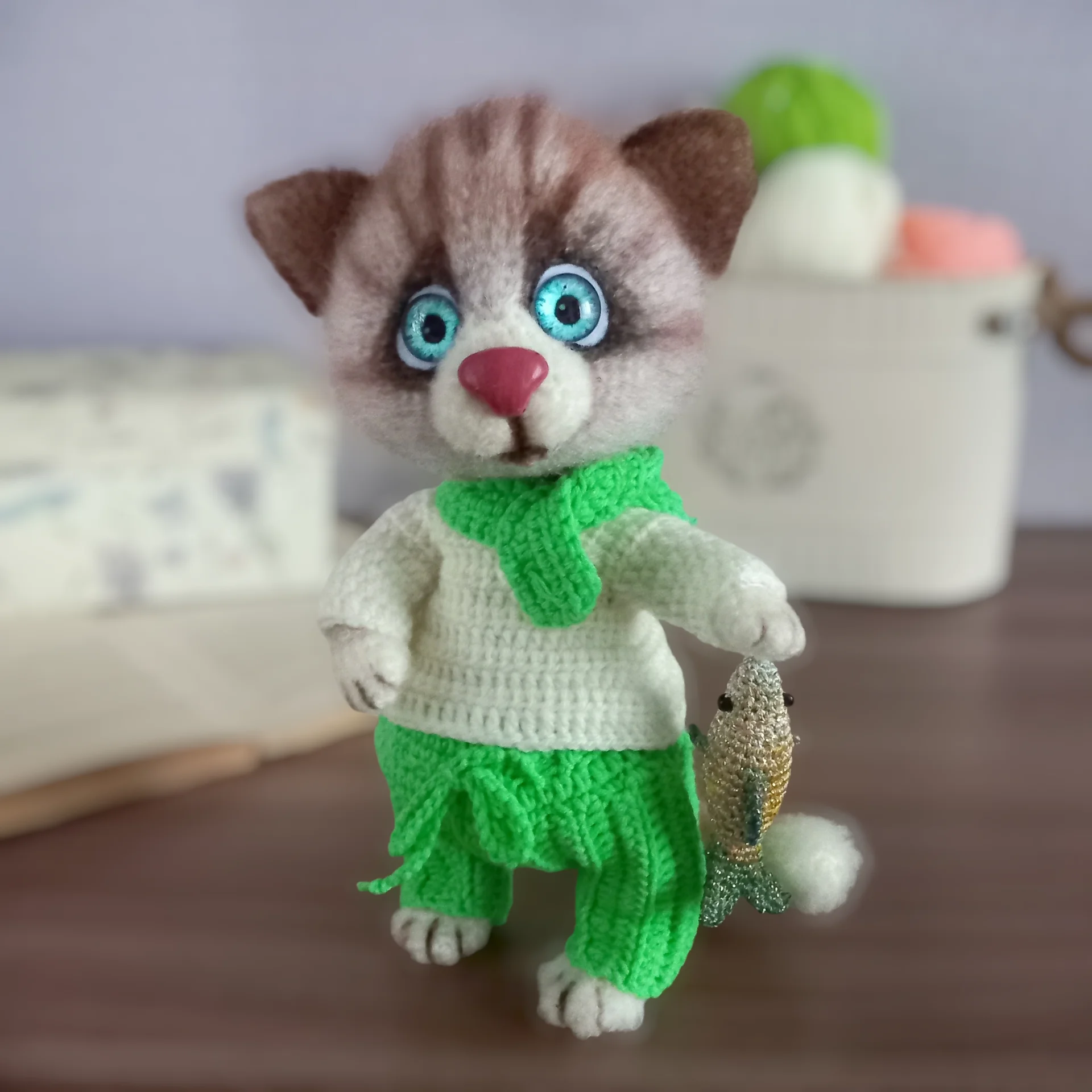 Вязаная игрушка котик - изображение 1