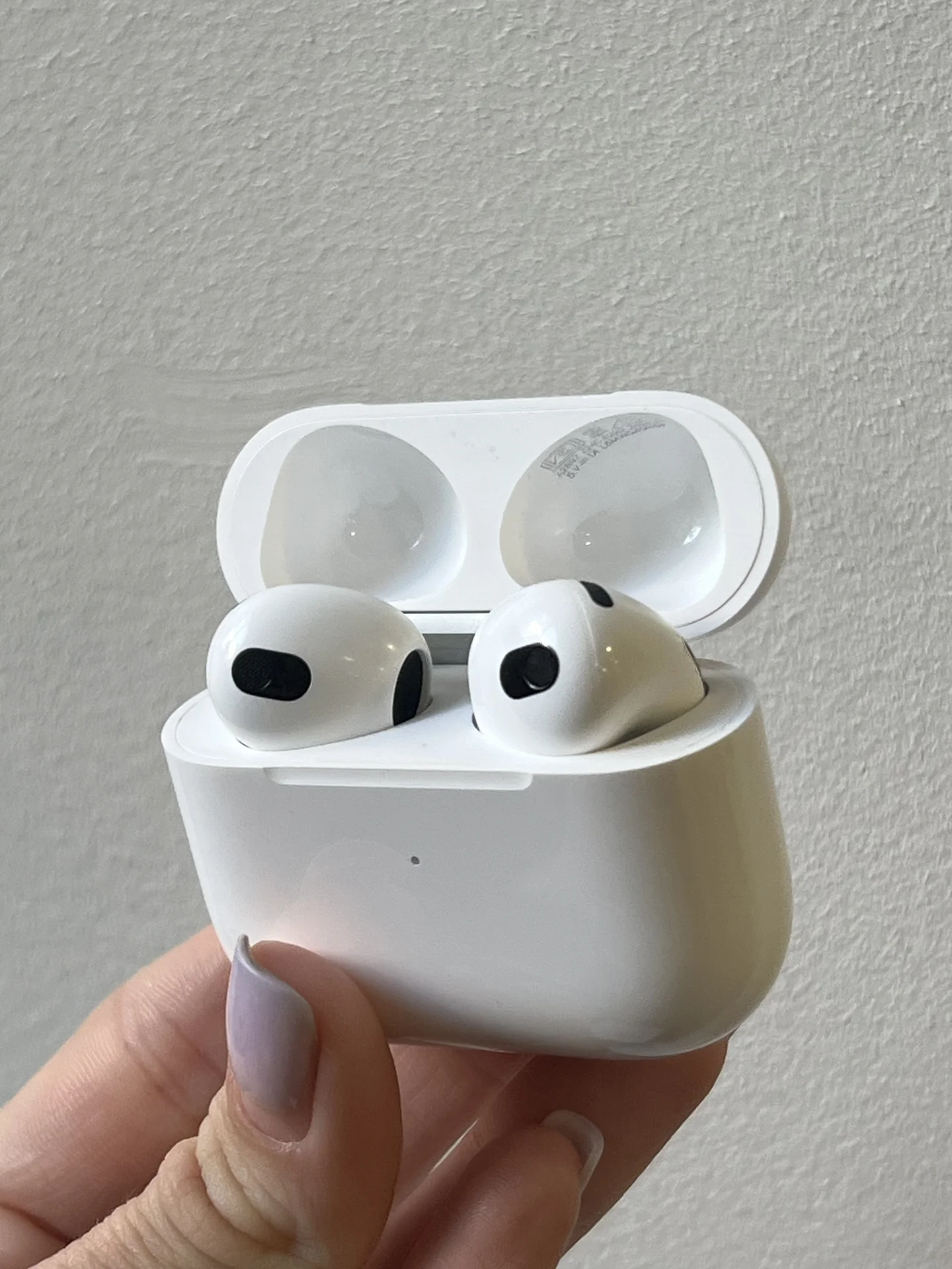 Наушники apple airpods 3 - изображение 1
