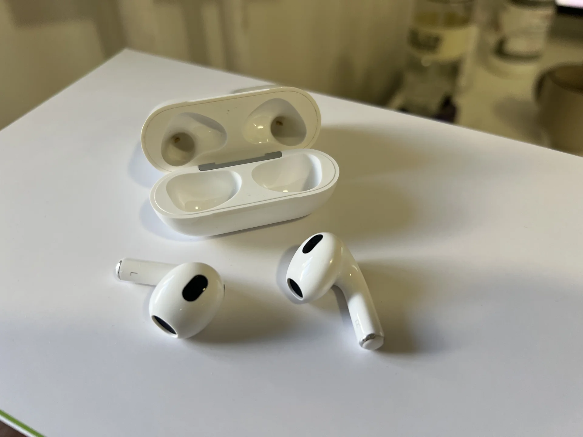 Наушники apple airpods 3 - миниатюра 2