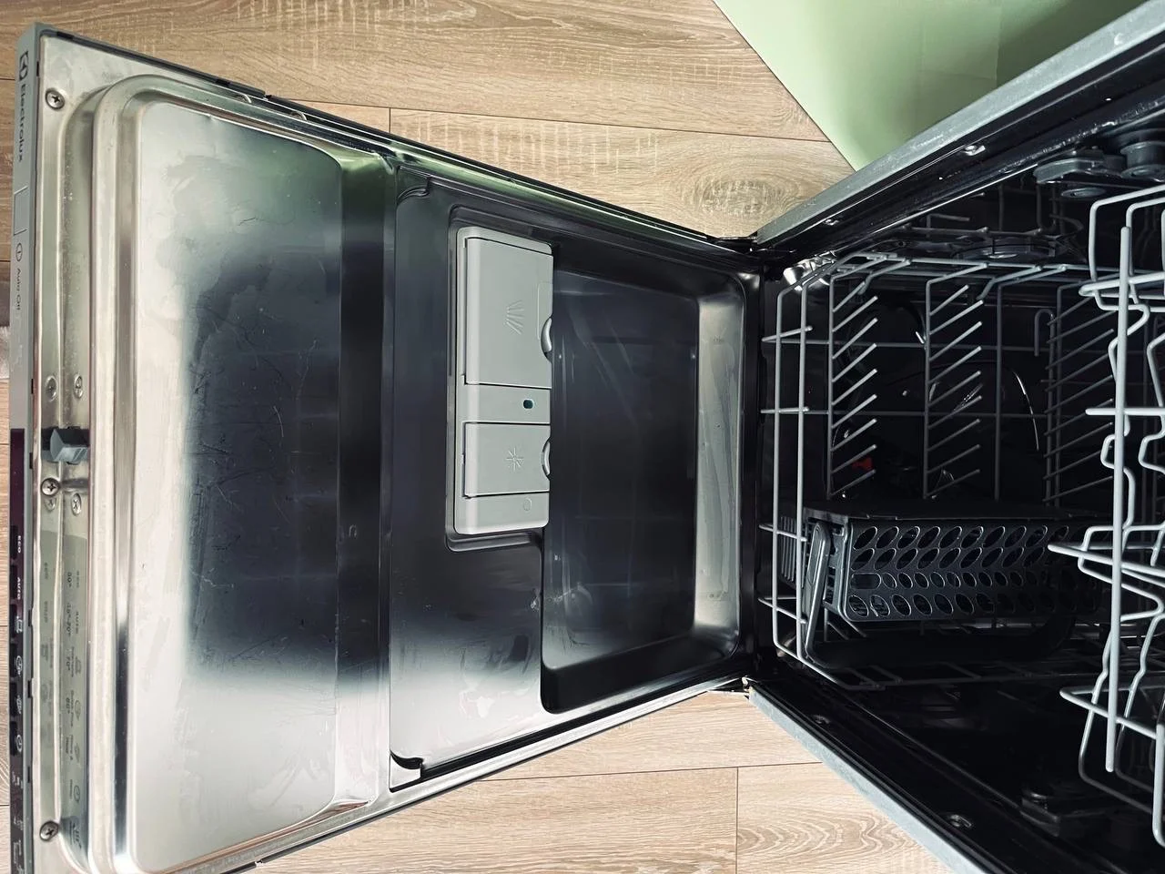 Посудомоечная машина Electrolux ESL94321LA - миниатюра 5