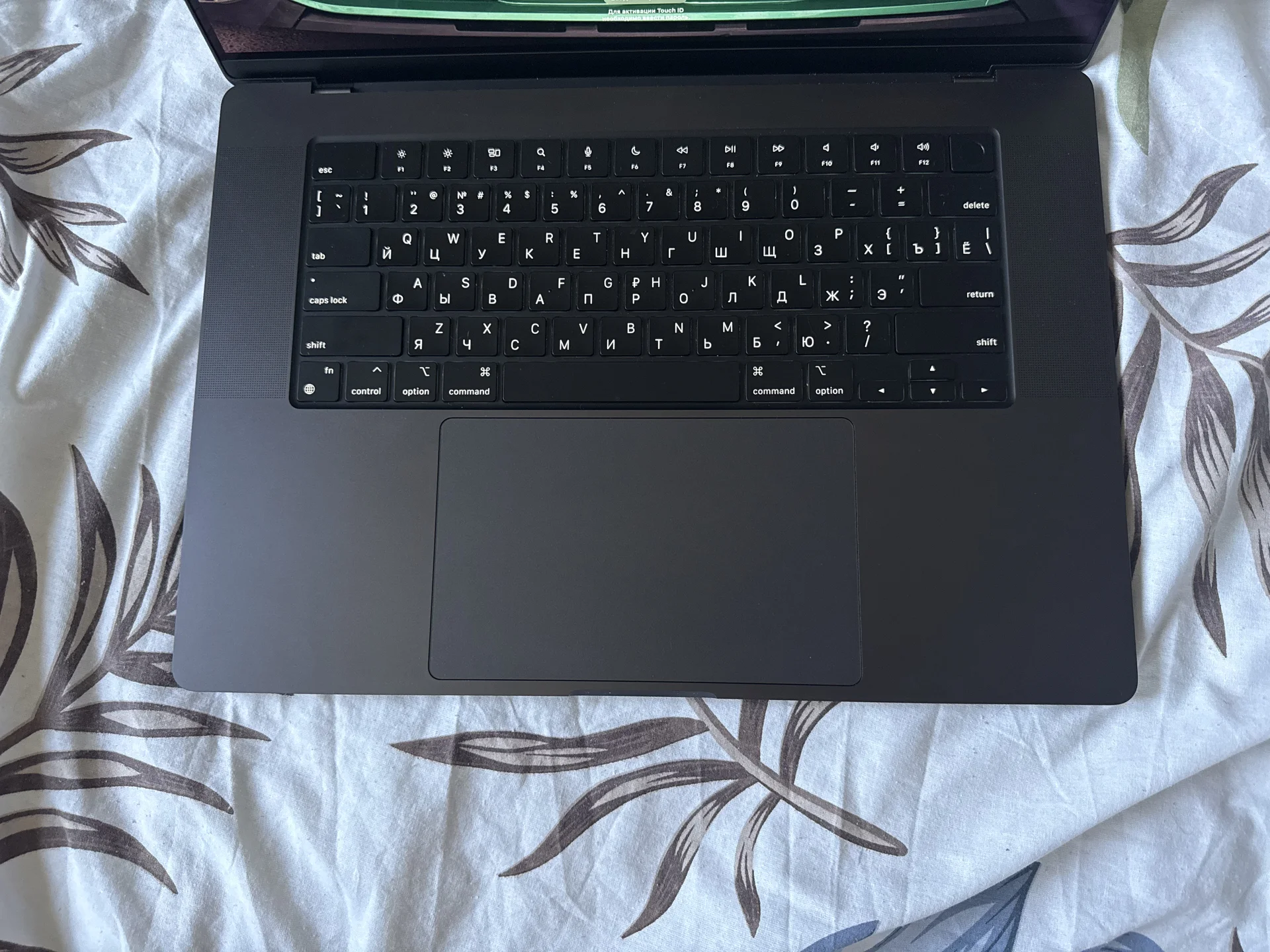 MacBook Pro 16 M4 Pro Space Black - миниатюра 2