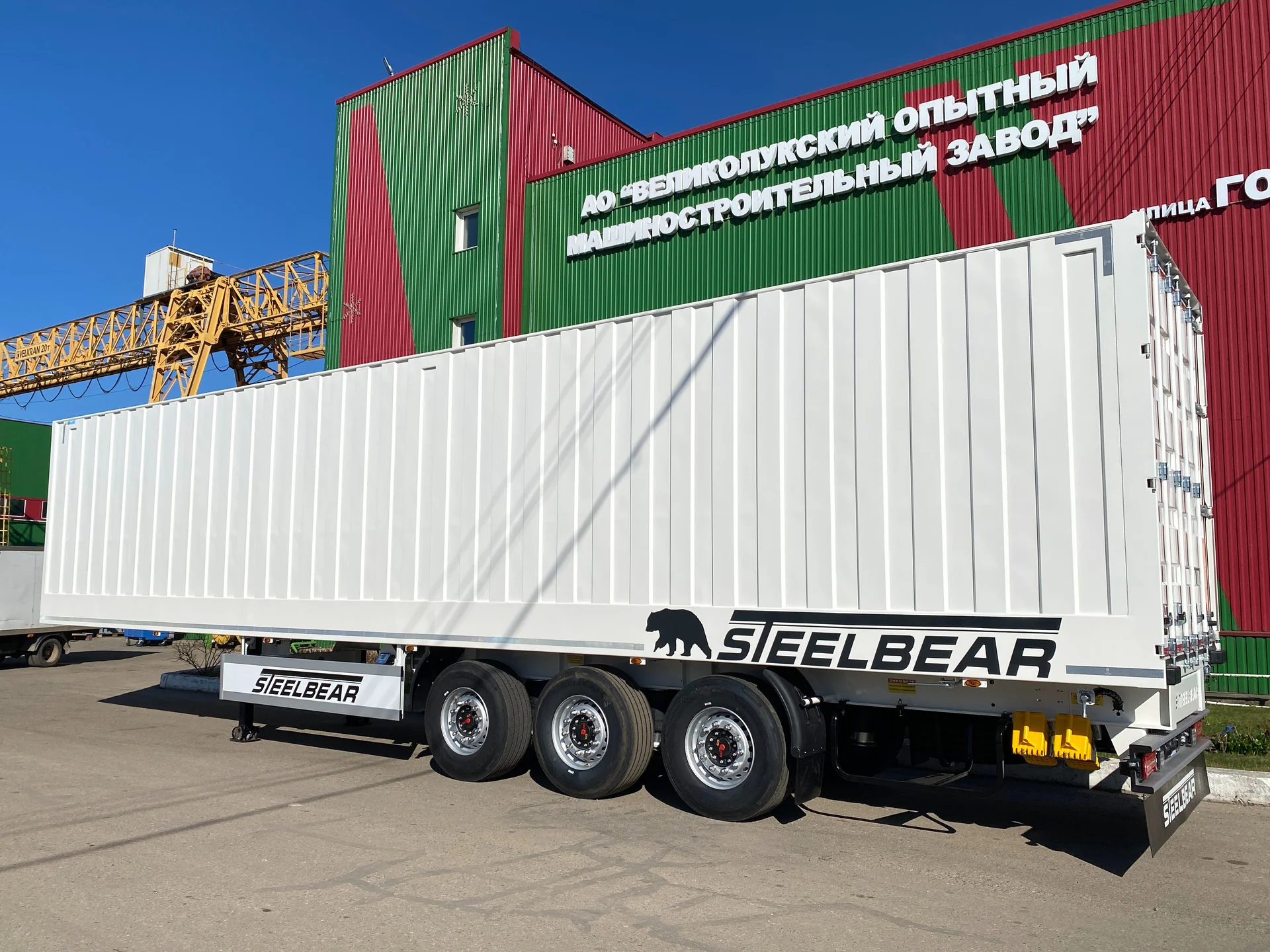 Полуприцеп цельнометаллический фургон Steelbear PC-24S, 2026 - миниатюра 4