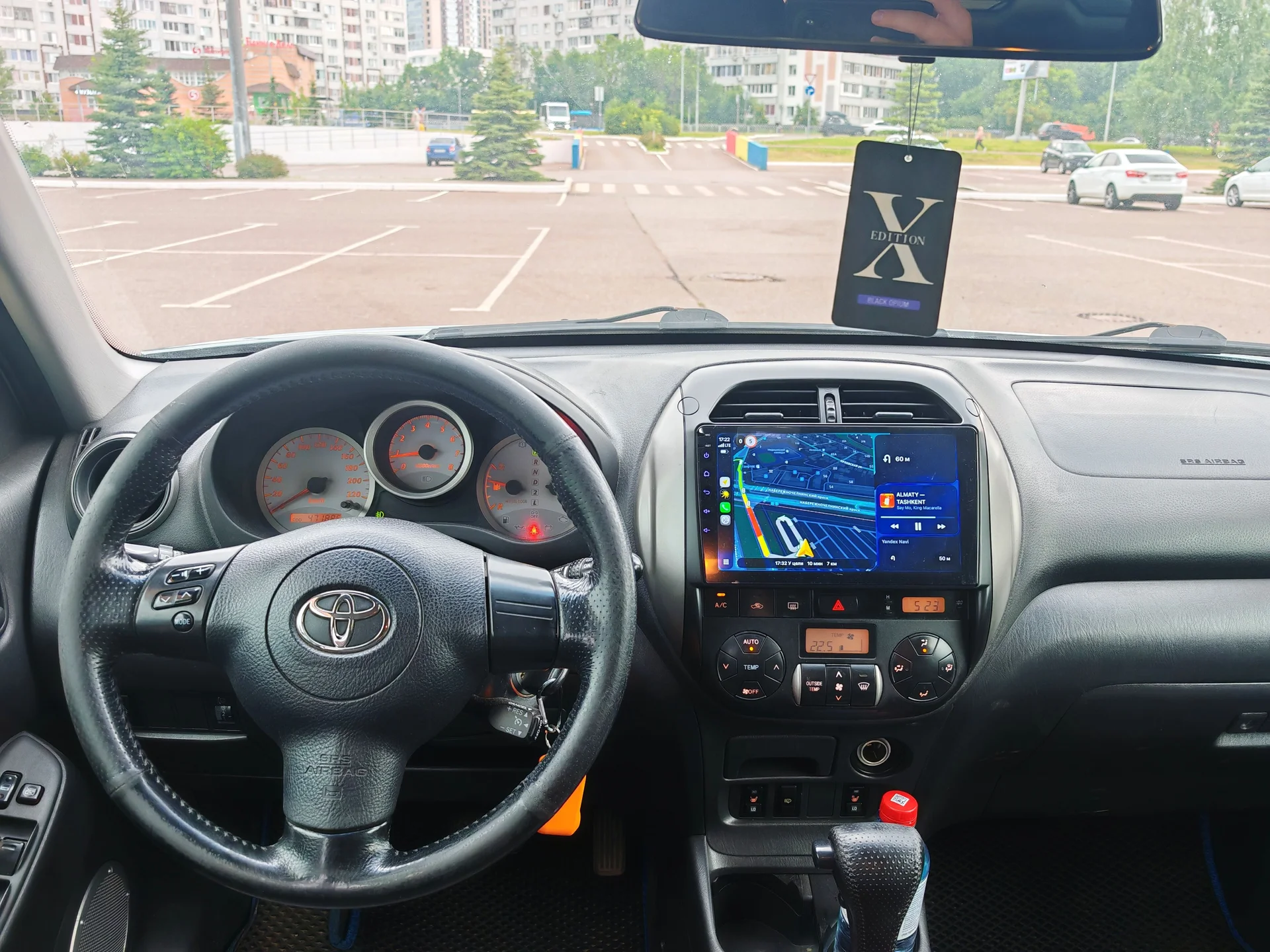 Toyota Rav 4 - миниатюра 2
