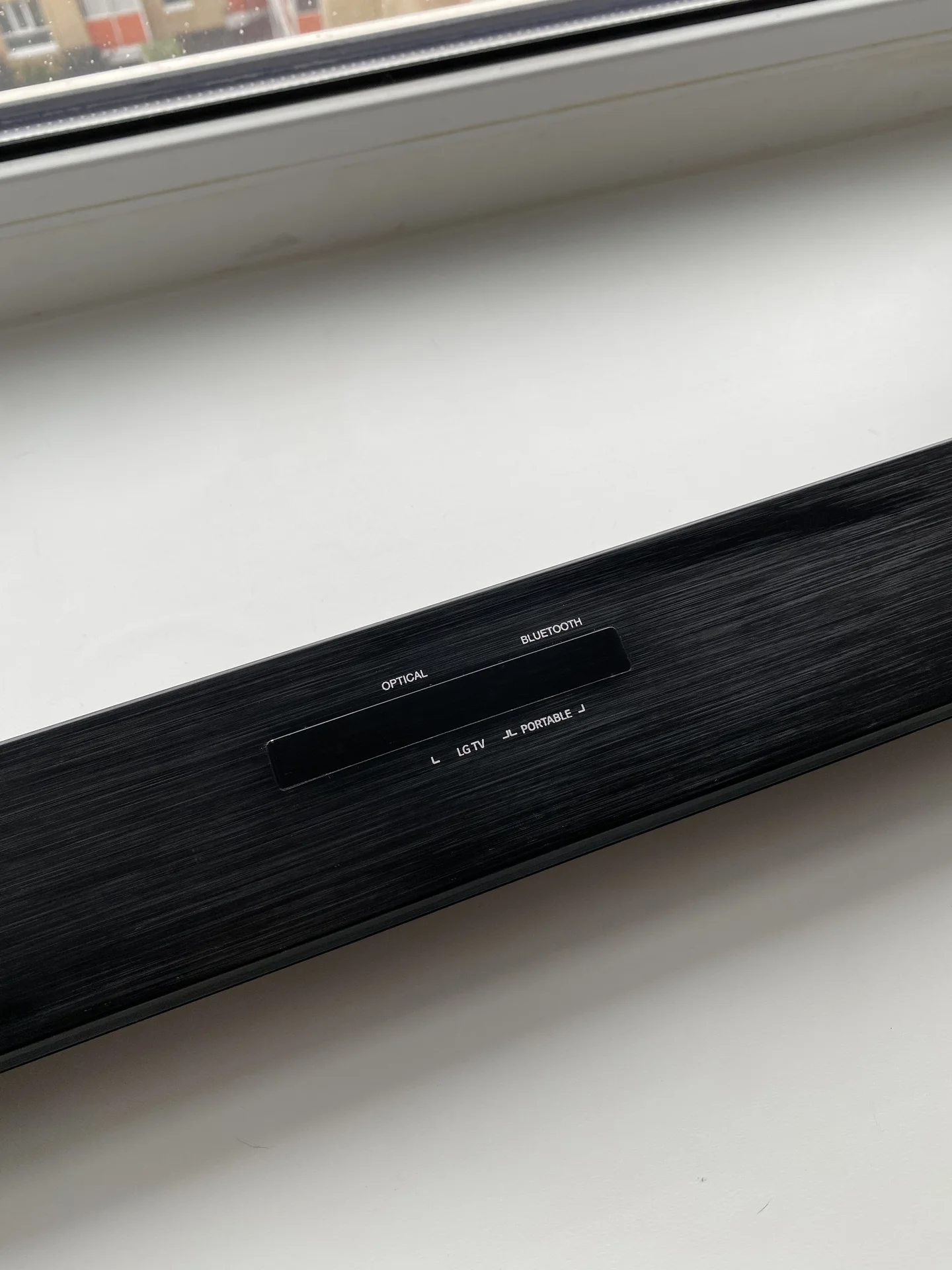Саундбар LG SQC2 без сабвуфера