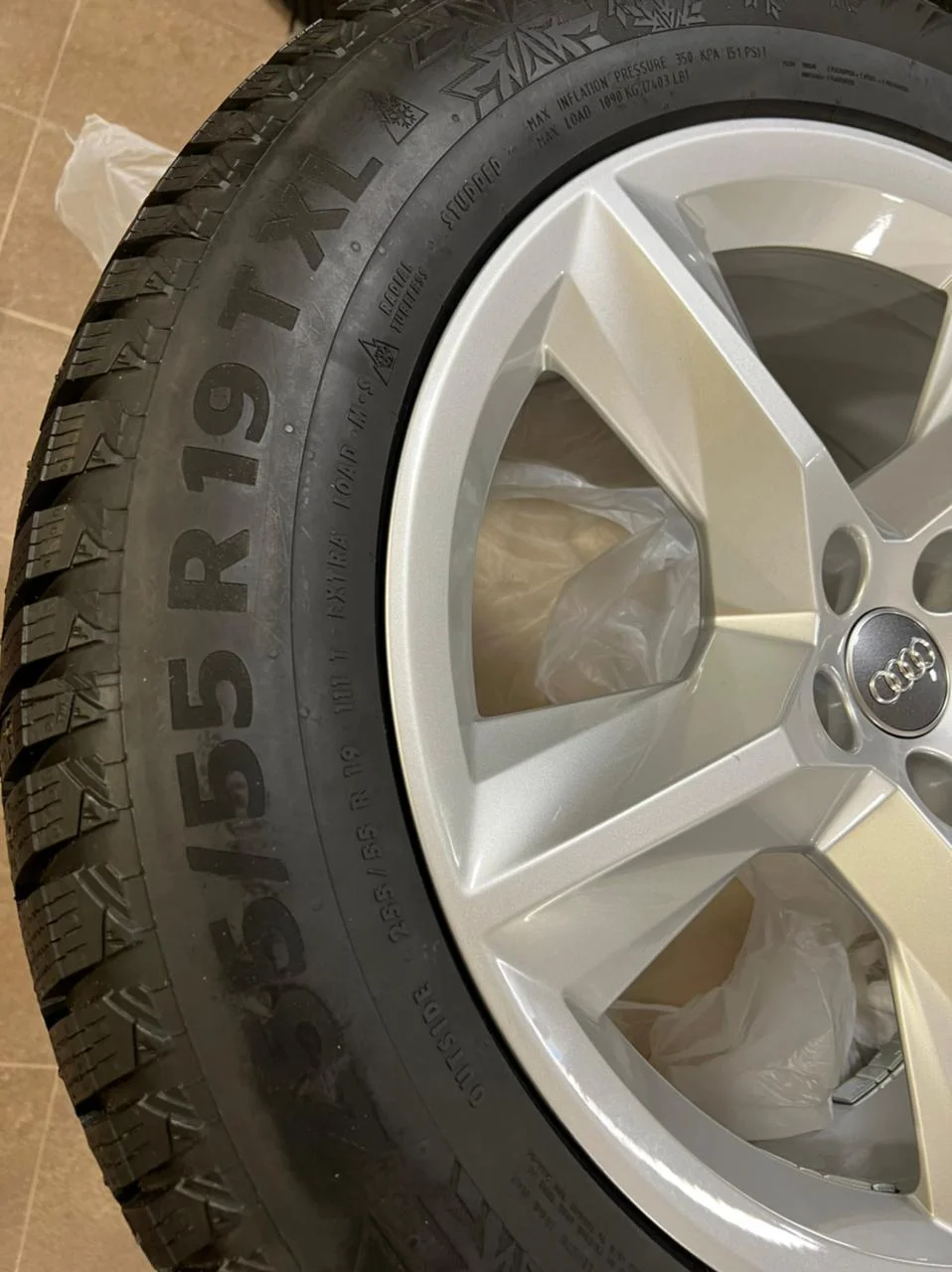 Колёса Audi Q7 Continental Ice Contact 2 255/55 19 - миниатюра 2