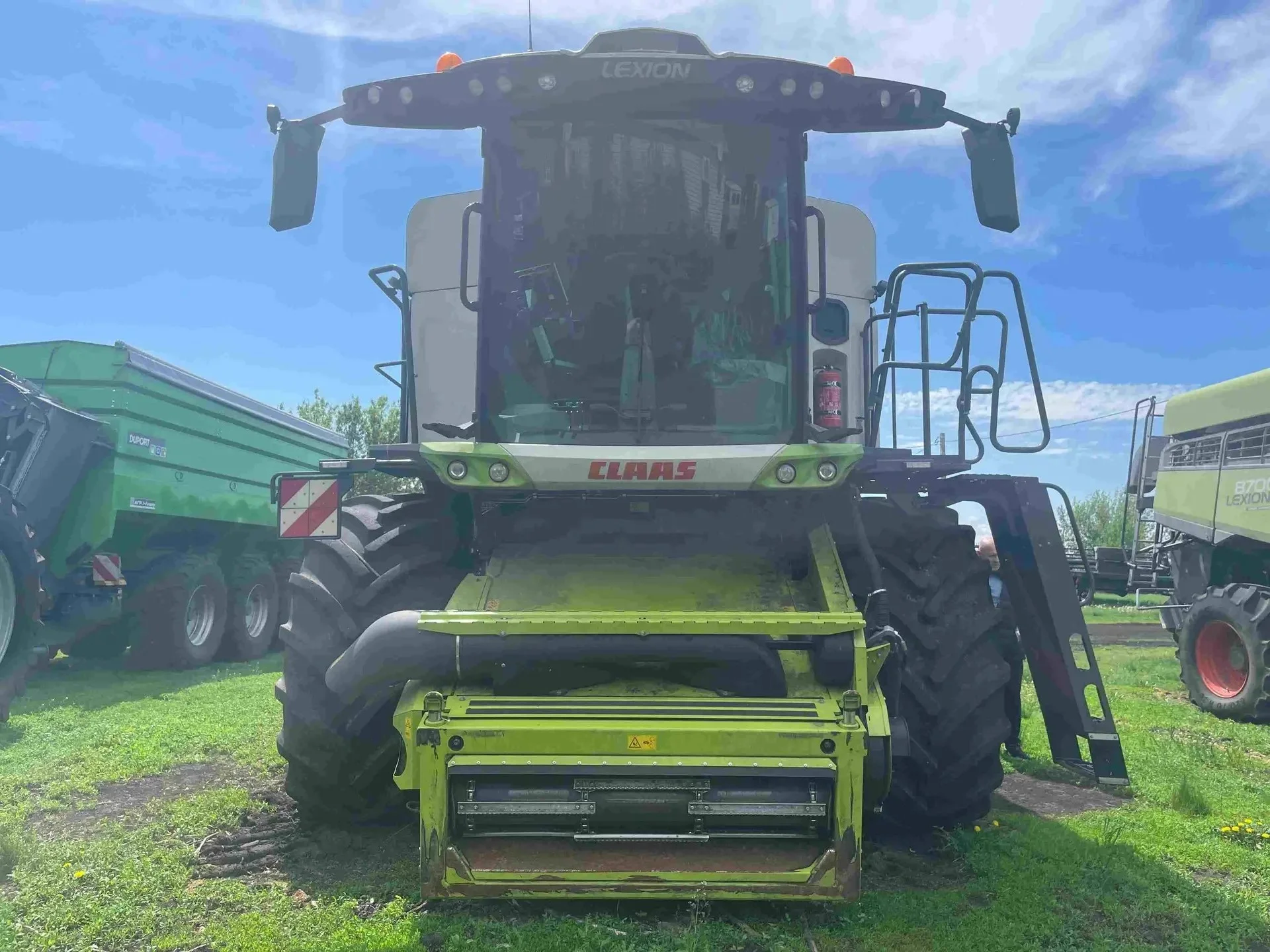Зерноуборочный комбайн Claas Lexion 8700 - миниатюра 7
