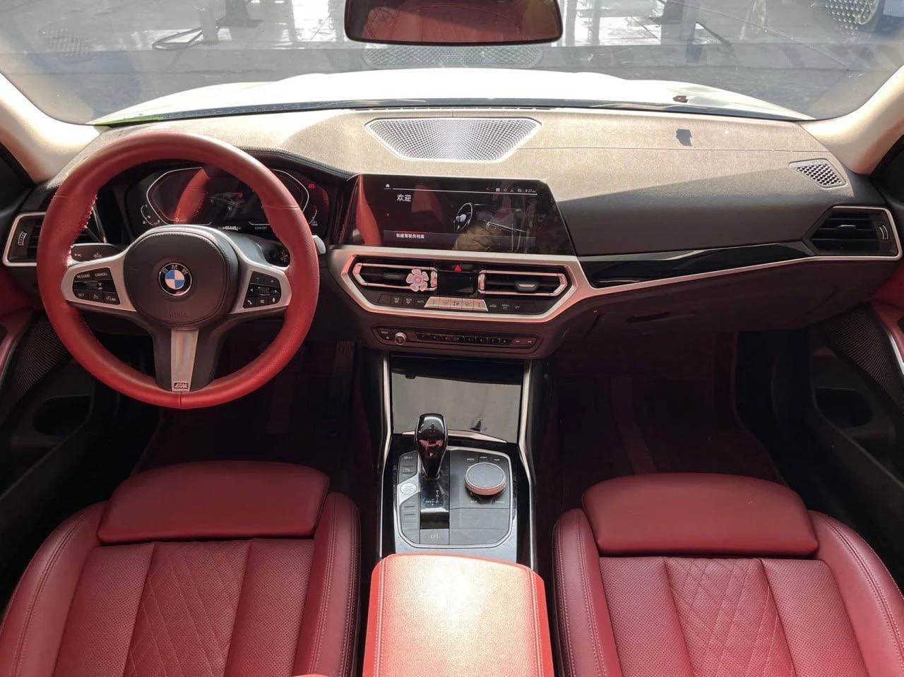 BMW 3 - миниатюра 8