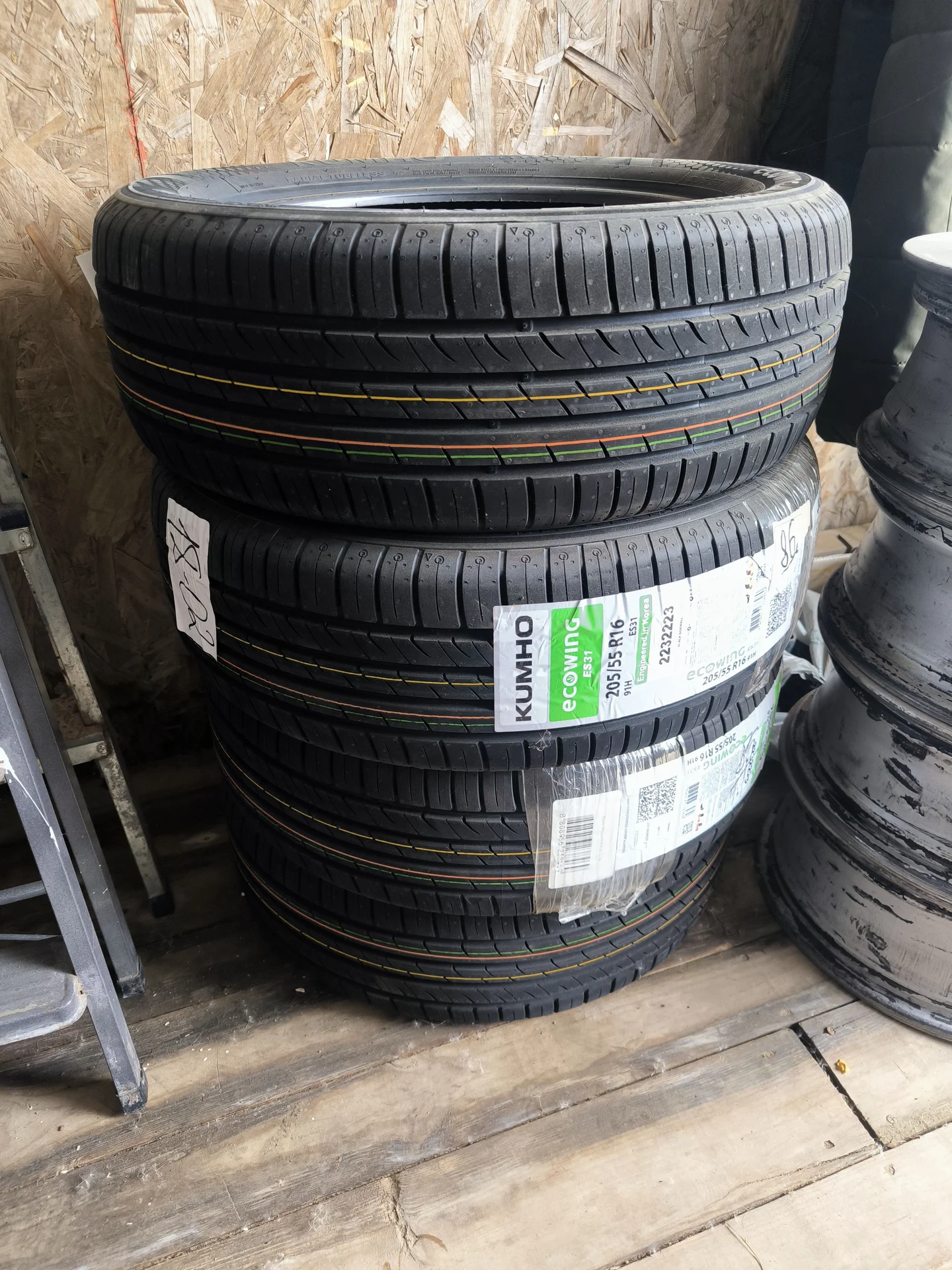 Шины r16 205/55 летние kumho - миниатюра 3