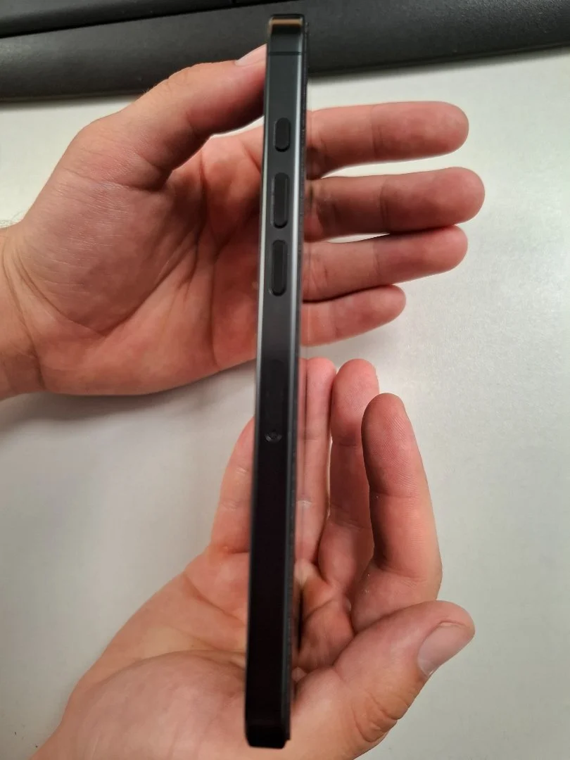 Iphone 16 pro max - миниатюра 2