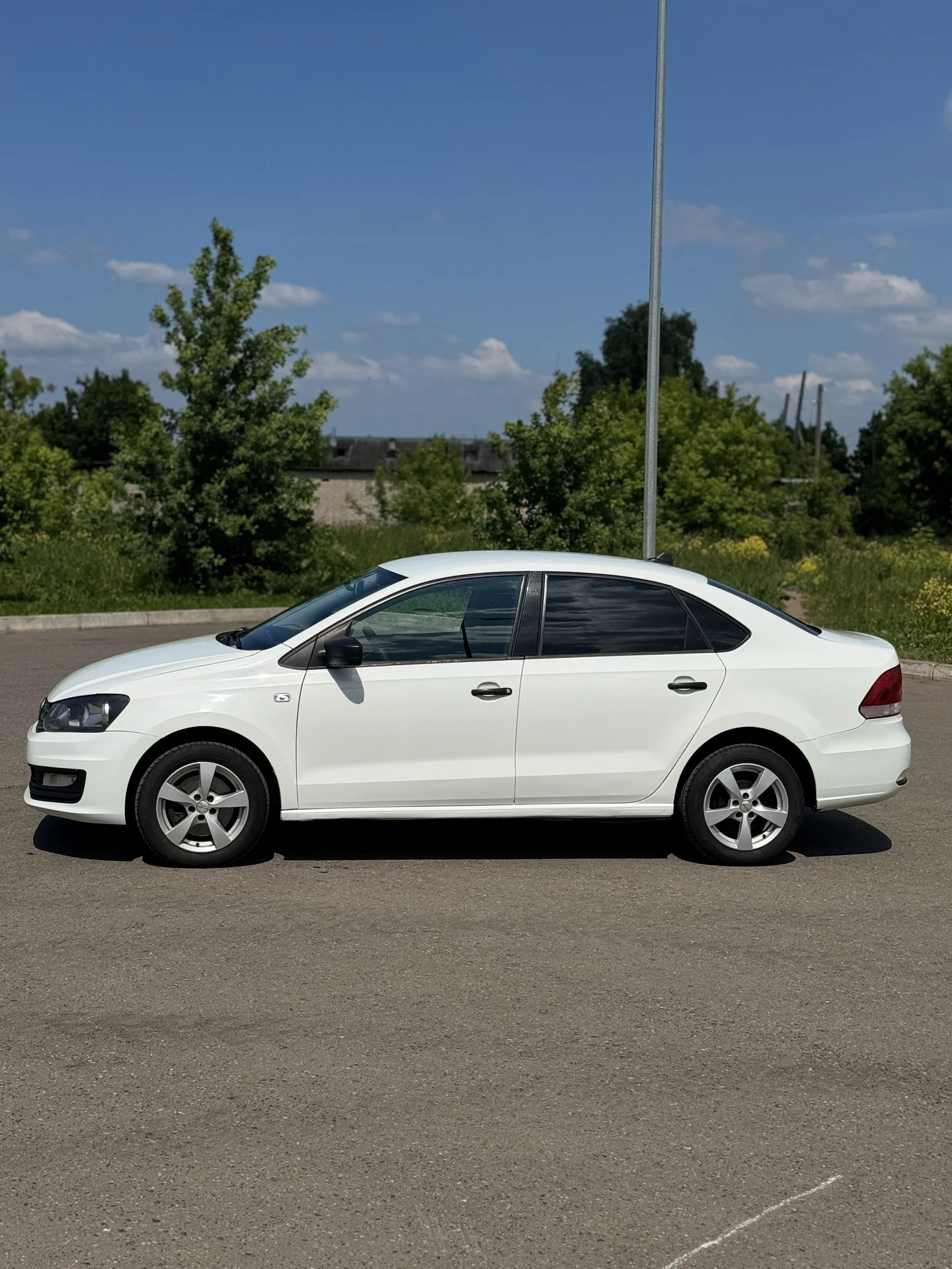 Volkswagen Polo - миниатюра 6