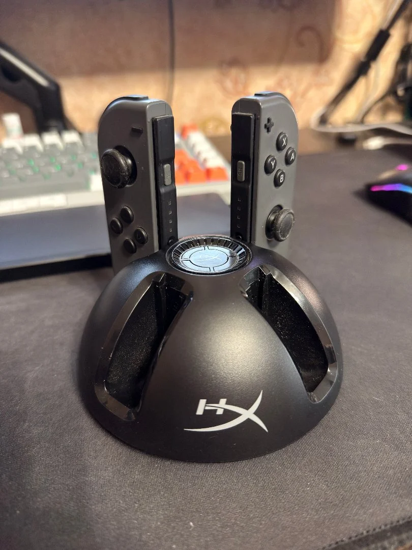 Зарядная станция HyperX для Joy Con - изображение 1