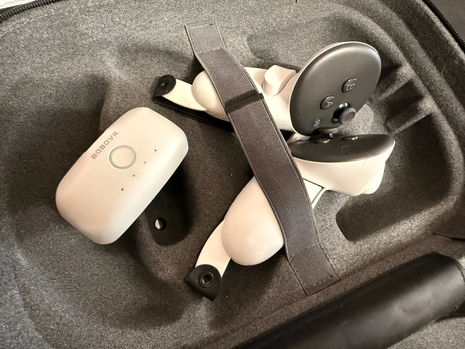 Meta Quest 3 (128 Gb) + BoboVR комплект - миниатюра 16