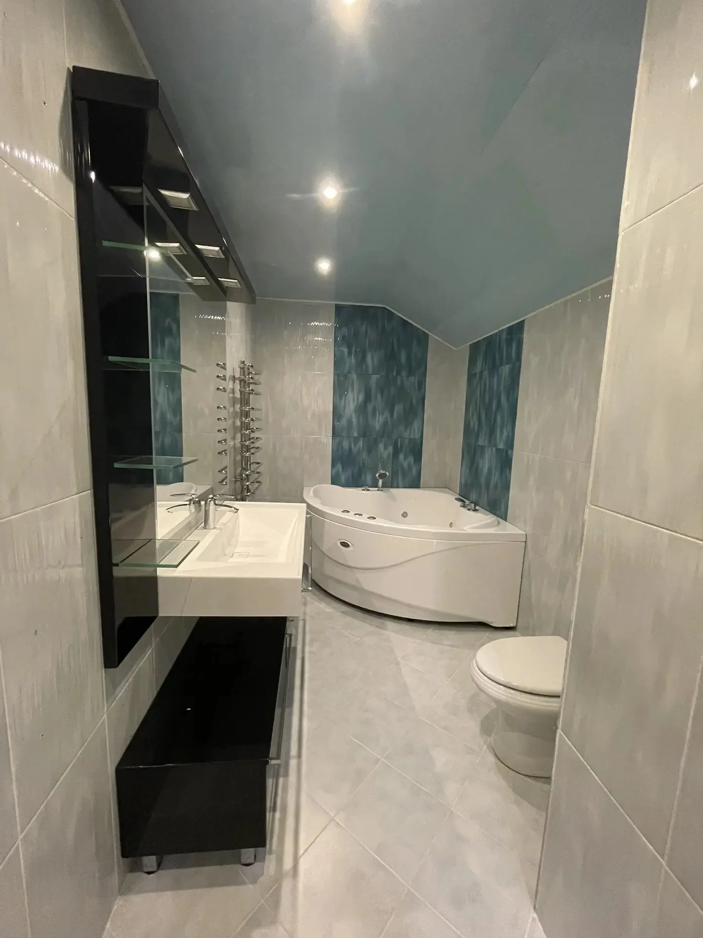 Продается 2-этажный дом у моря, 280 м² - миниатюра 21