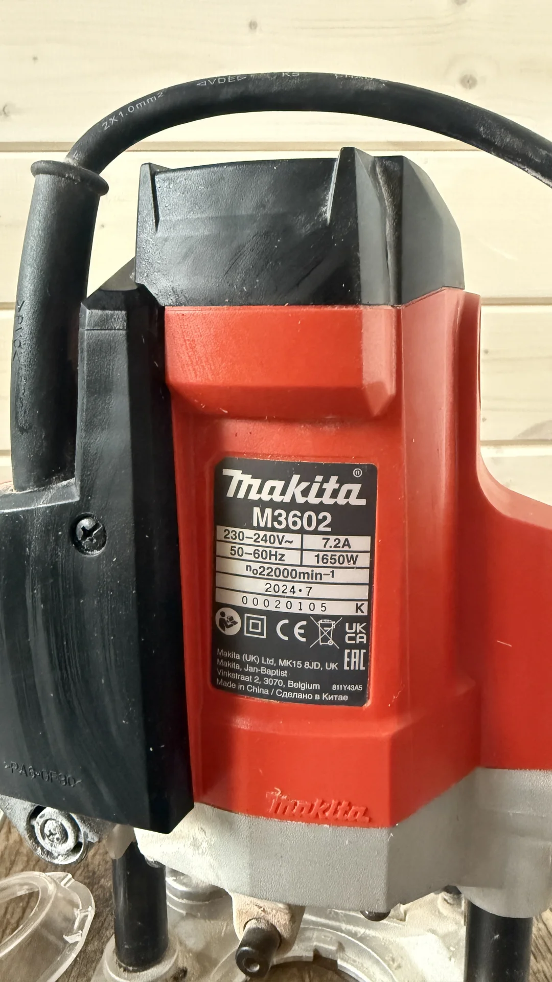 Фрезер Makita M3602 1650Вт., цанга 6, 8, 12мм - миниатюра 2
