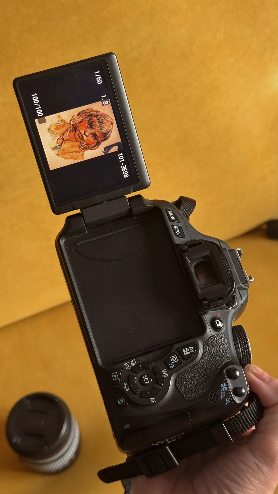 фотоаппарат Canon 600d body - миниатюра 5