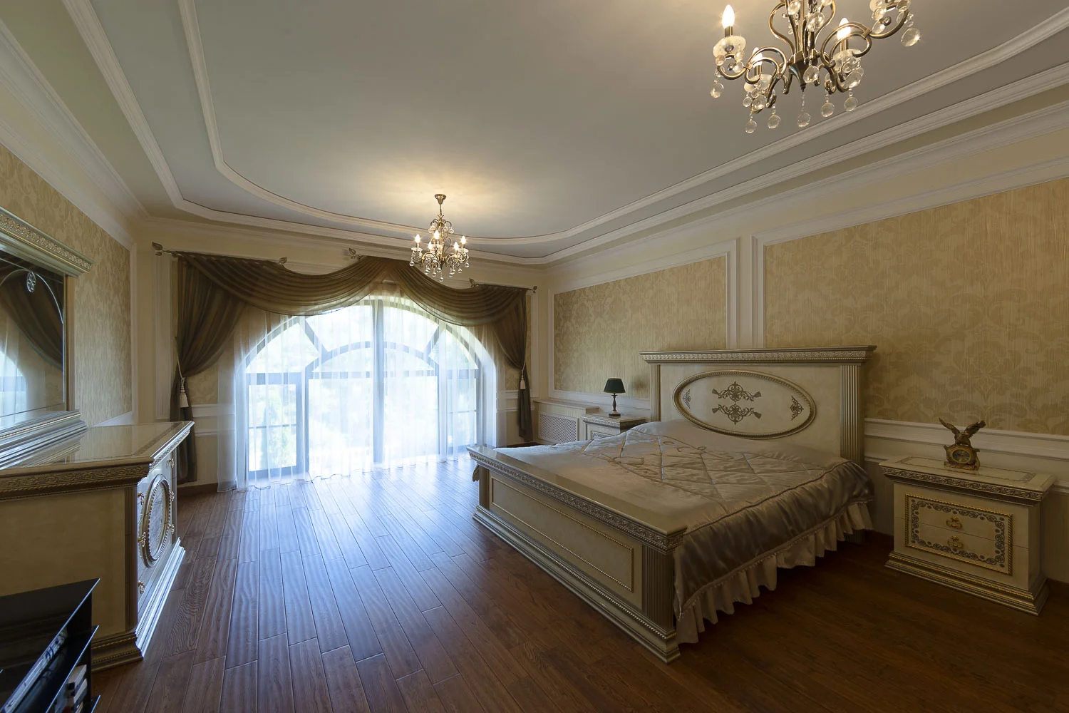 Продается 4-этажный дом, 2 900 м² - миниатюра 19