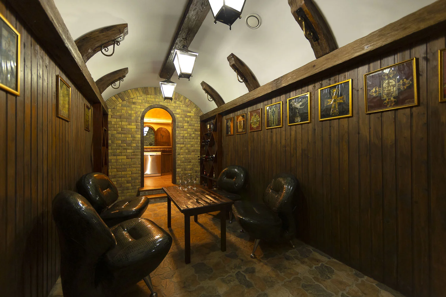 Продается 4-этажный дом, 2 900 м² - миниатюра 37