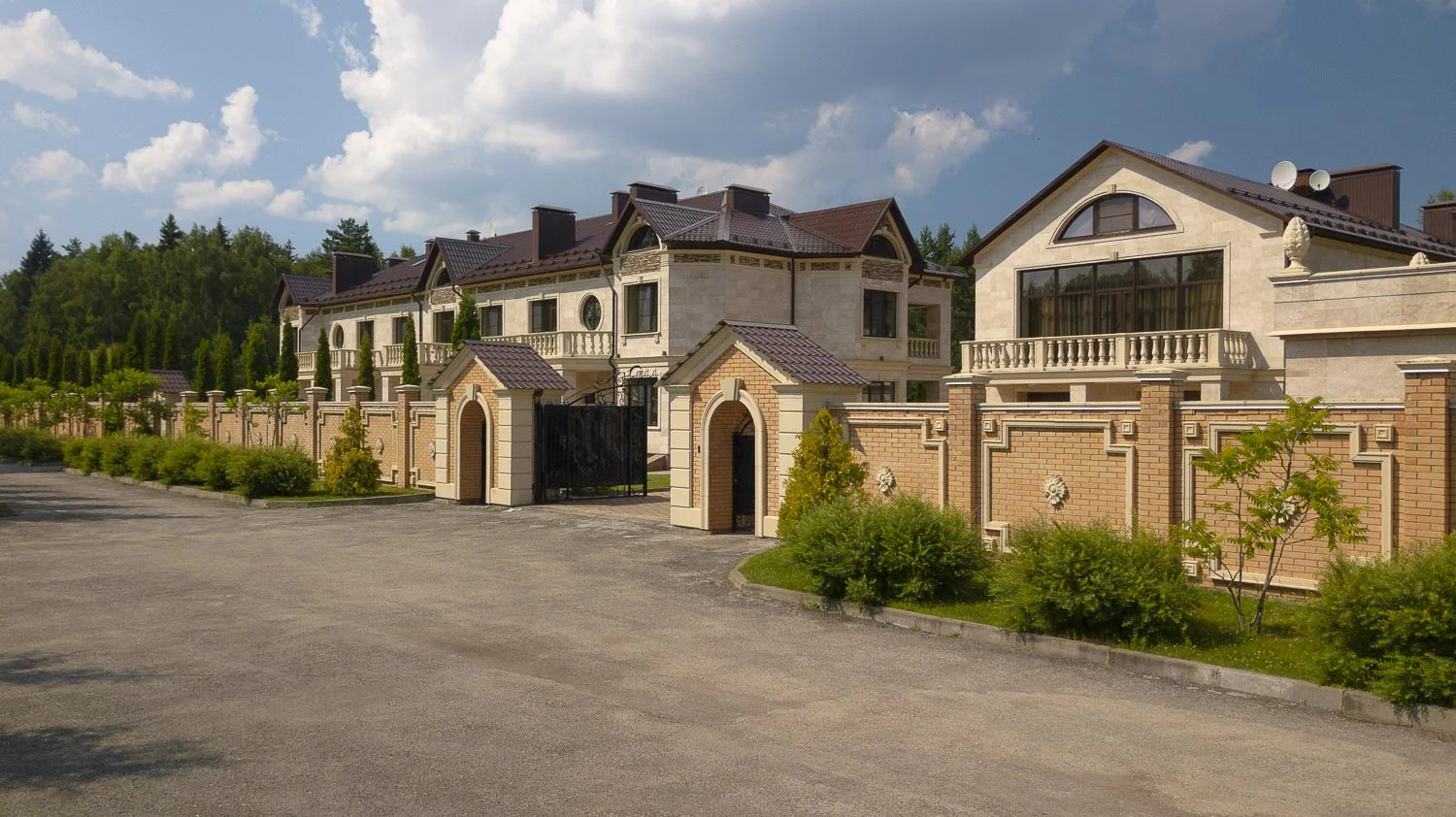 Продается 4-этажный дом, 2 900 м² - миниатюра 40