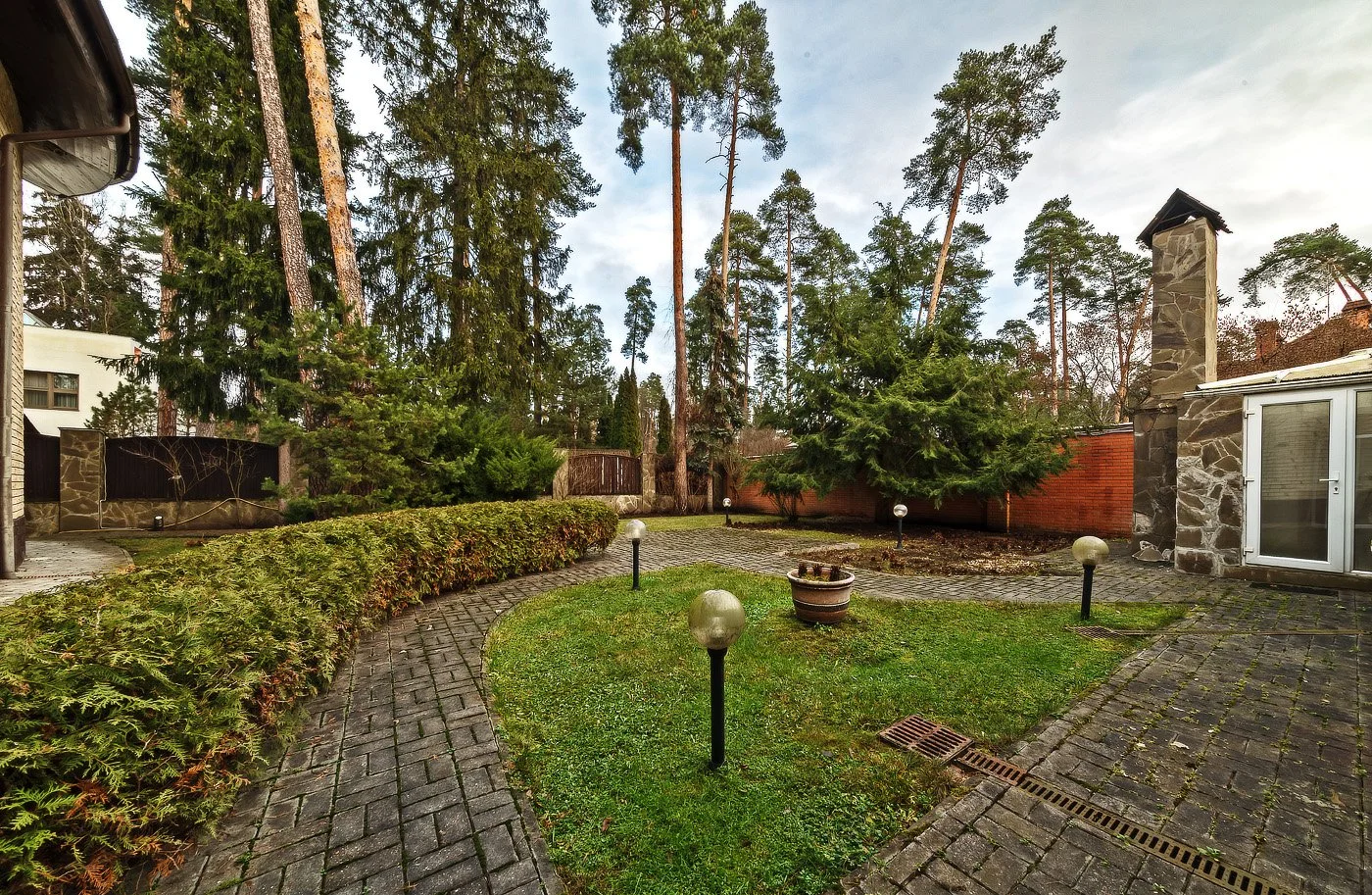 Продается 3-этажный дом, 788,7 м² - миниатюра 3