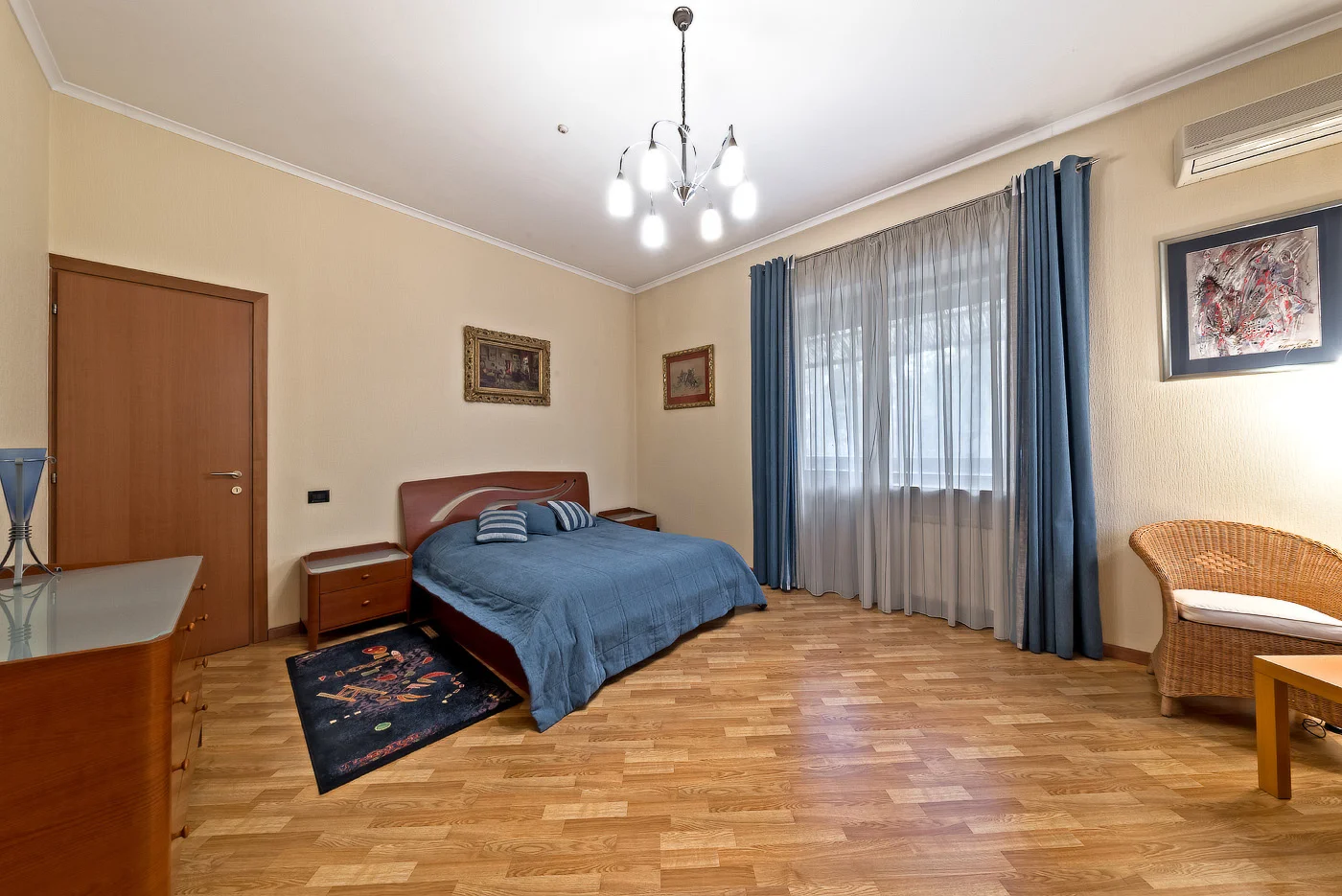 Продается 3-этажный дом, 788,7 м² - миниатюра 23