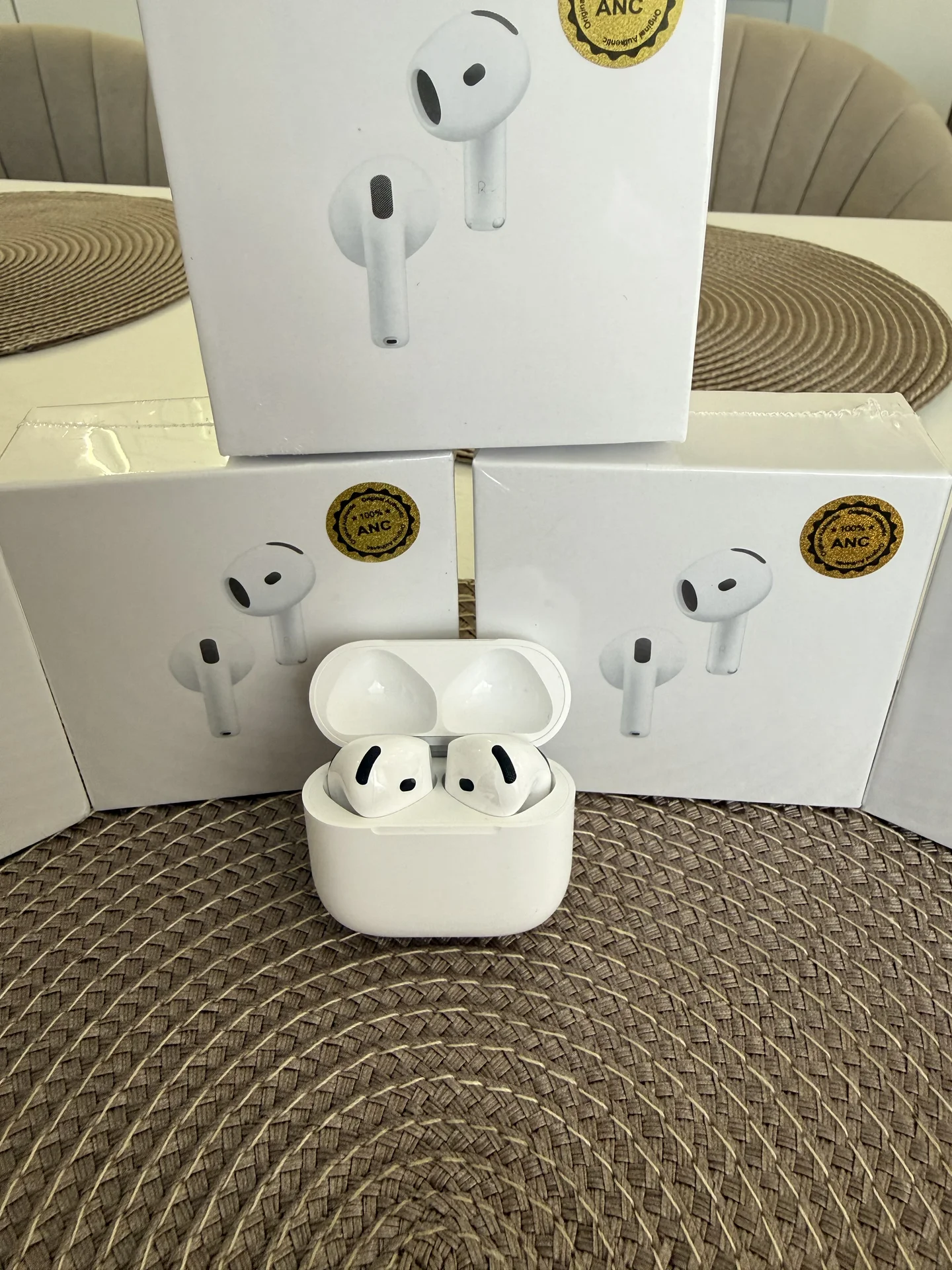 AirPods 4 (ANC) с шумоподавлением - миниатюра 3