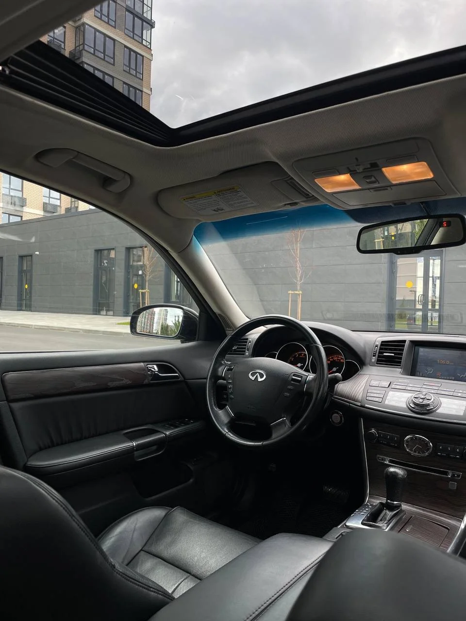 Infiniti M35 - миниатюра 5