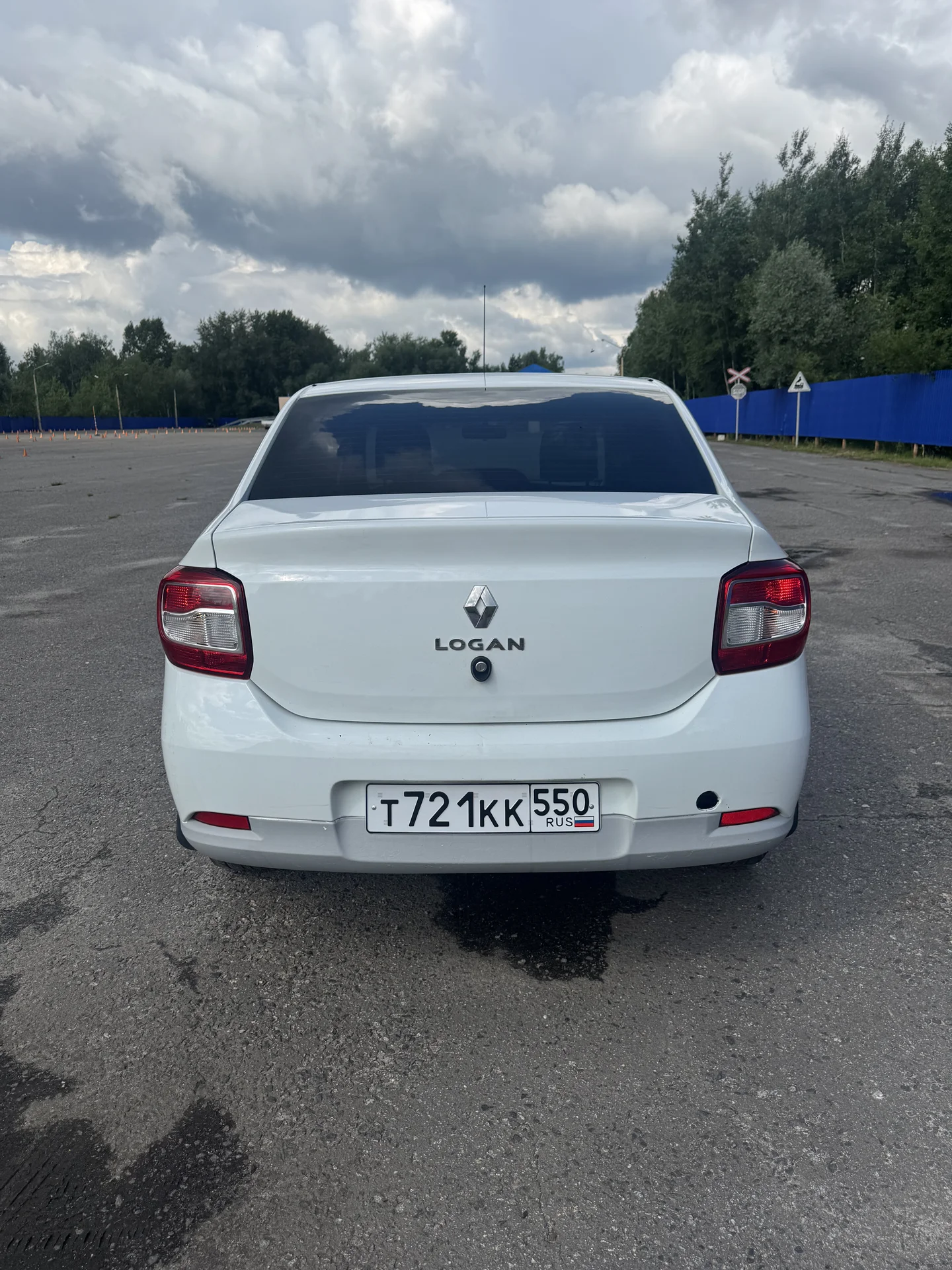 Рено Логан - миниатюра 6