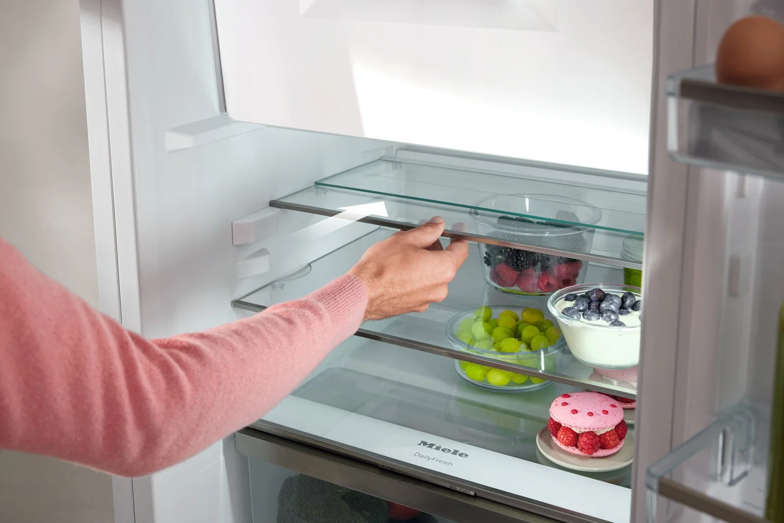 Встраиваемый холодильник Miele KFN 4796 AD edt/cs - миниатюра 8