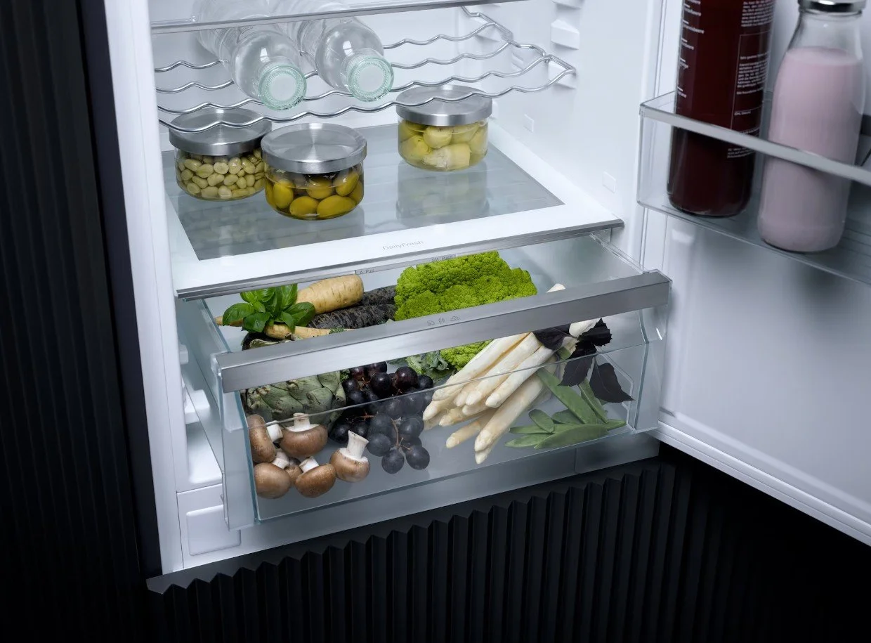 Встраиваемый холодильник Miele KFN 7733 E новый, б - миниатюра 3
