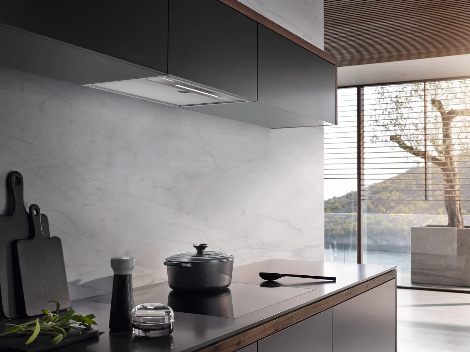 Вытяжка Miele DAE 1530 - миниатюра 4