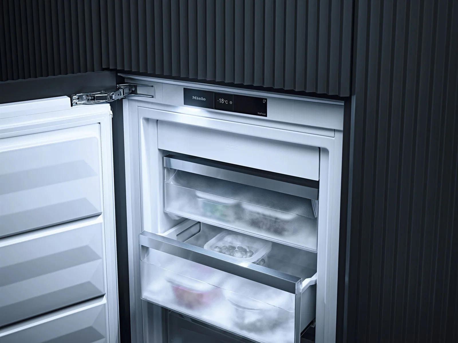 Встраиваемый холодильник Miele FNS 7794 D - миниатюра 4