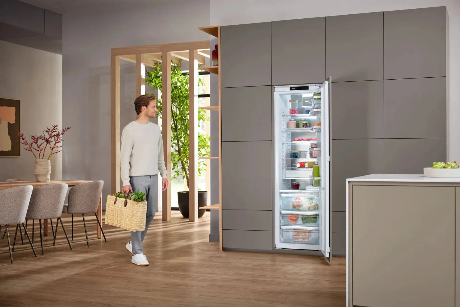 Встраиваемый холодильник Miele K 7797 C R - миниатюра 9