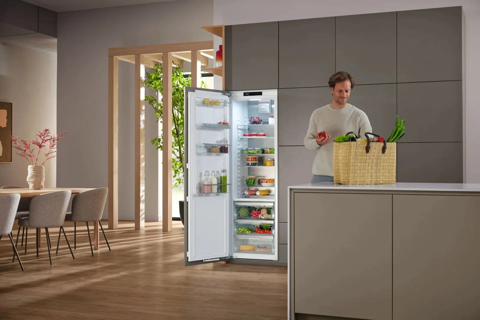 Встраиваемый холодильник Miele K 7747 D - миниатюра 8