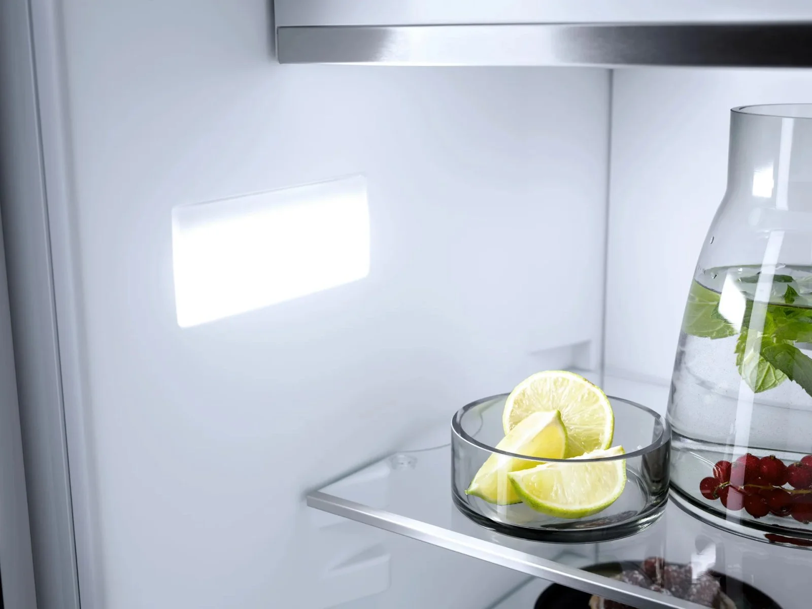Встраиваемый холодильник Miele K 7438 D - миниатюра 4