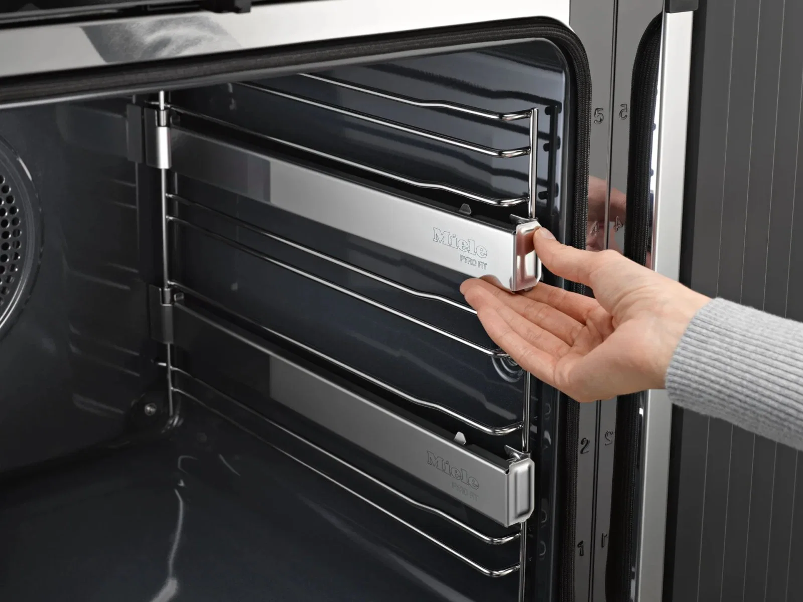 Духовой шкаф Miele H 7364 BP Сталь CleanSteel - миниатюра 3