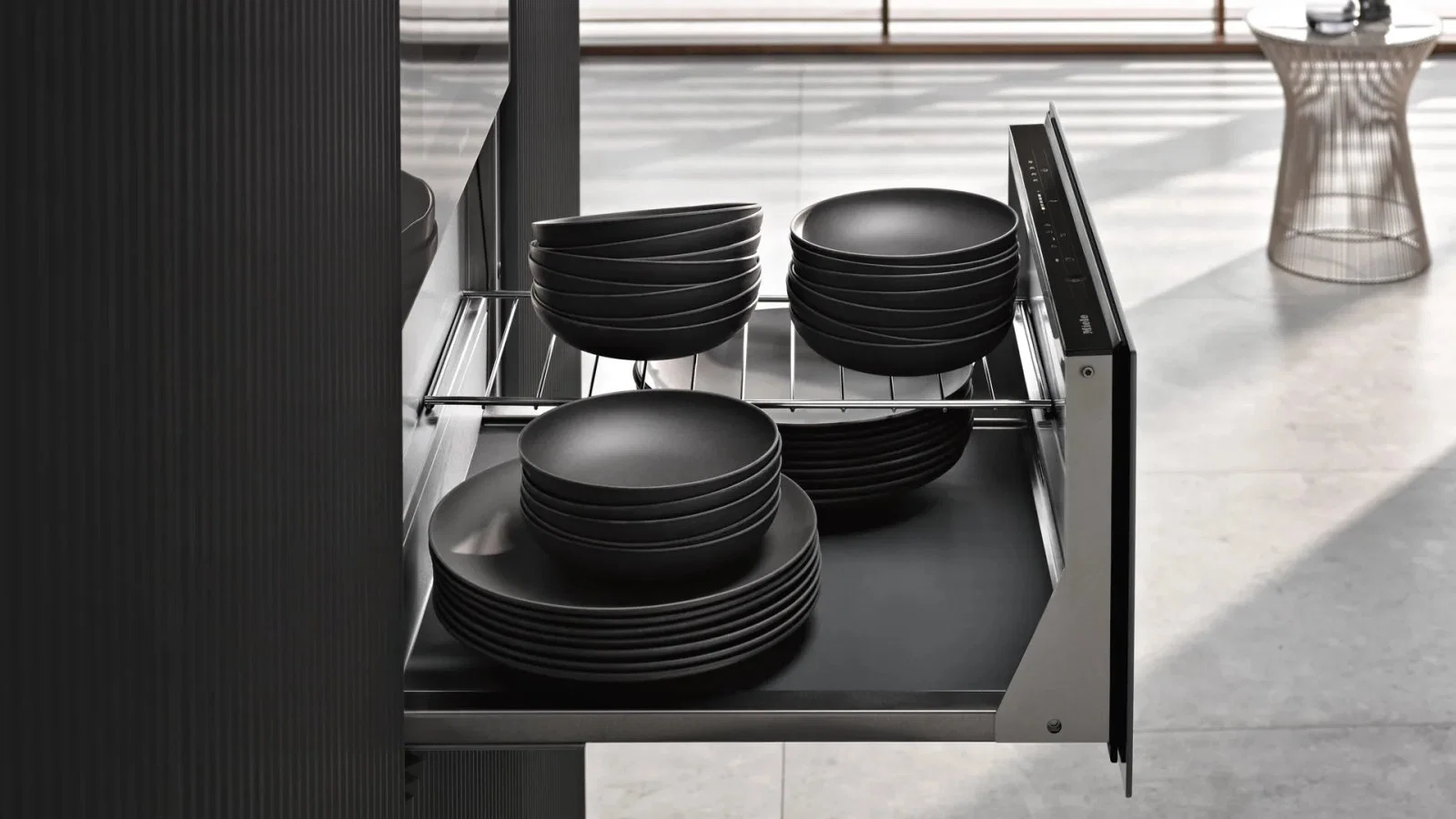 Подогреватель посуды Miele ESW 7020 Матовый чёрный - миниатюра 2