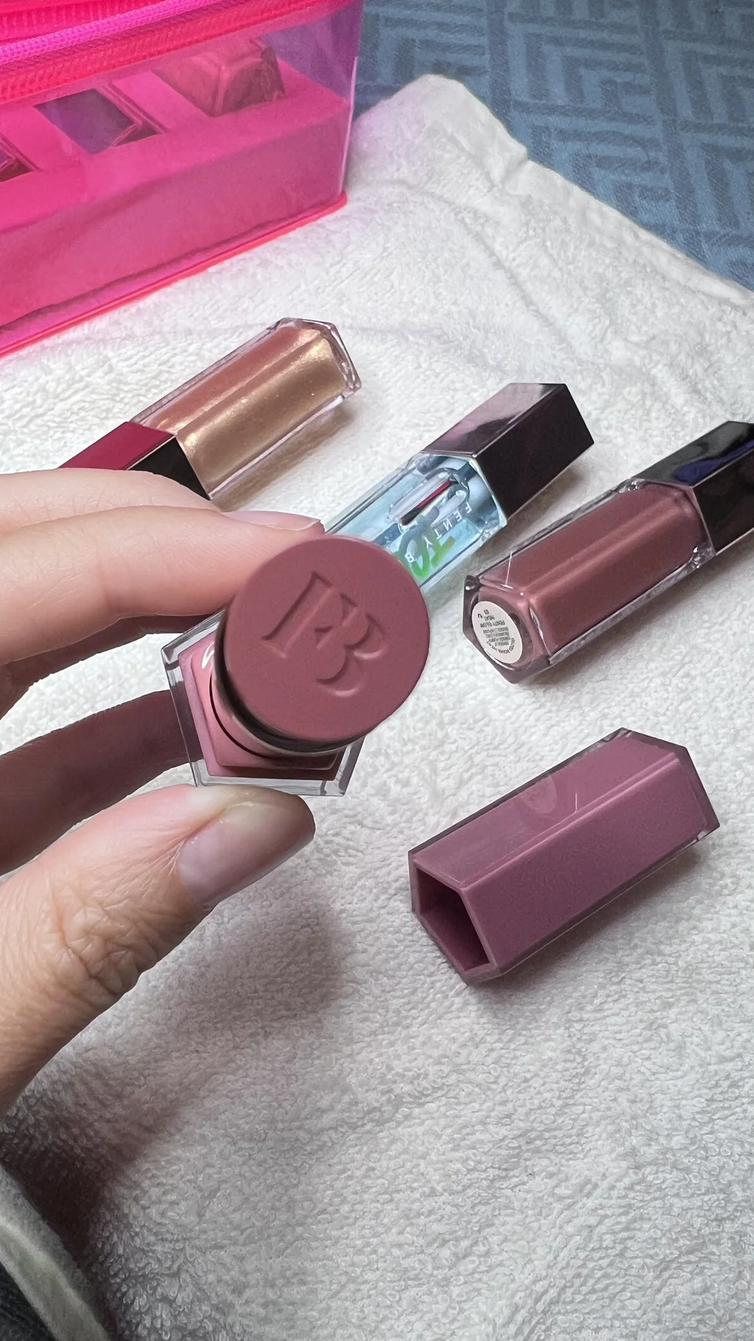 Fenty beauty блеск и помада - миниатюра 3