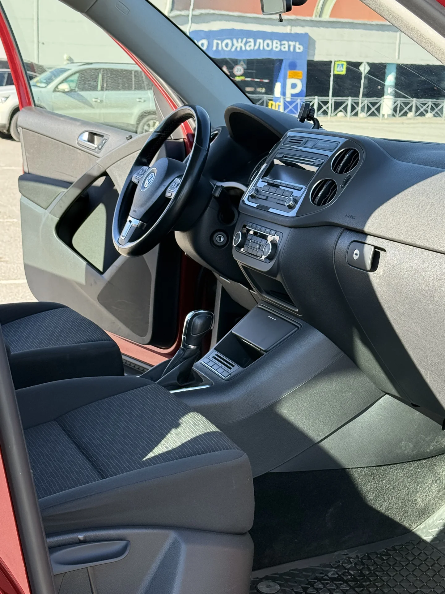 volkswagen tiguan - миниатюра 2