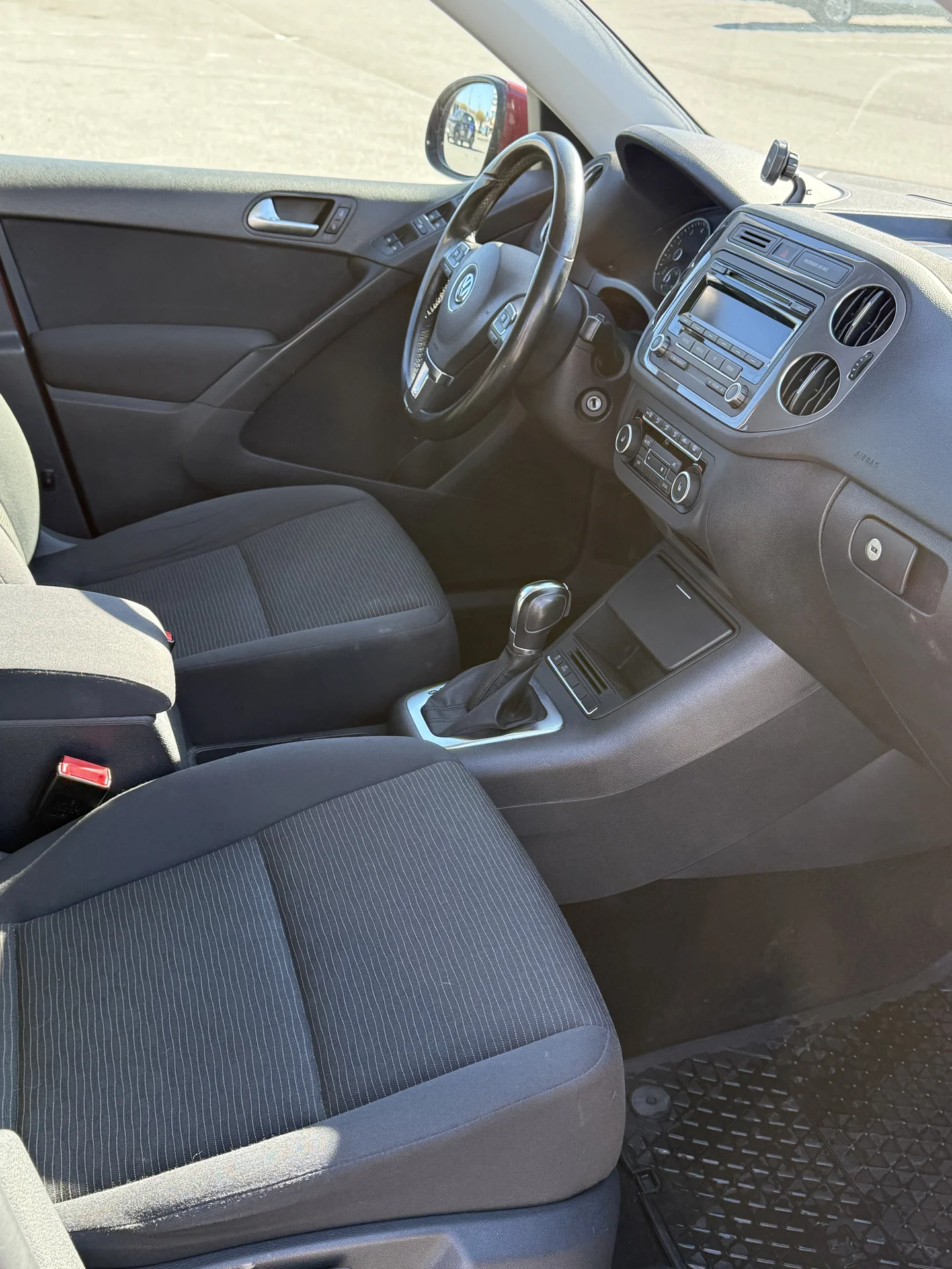 volkswagen tiguan - миниатюра 10