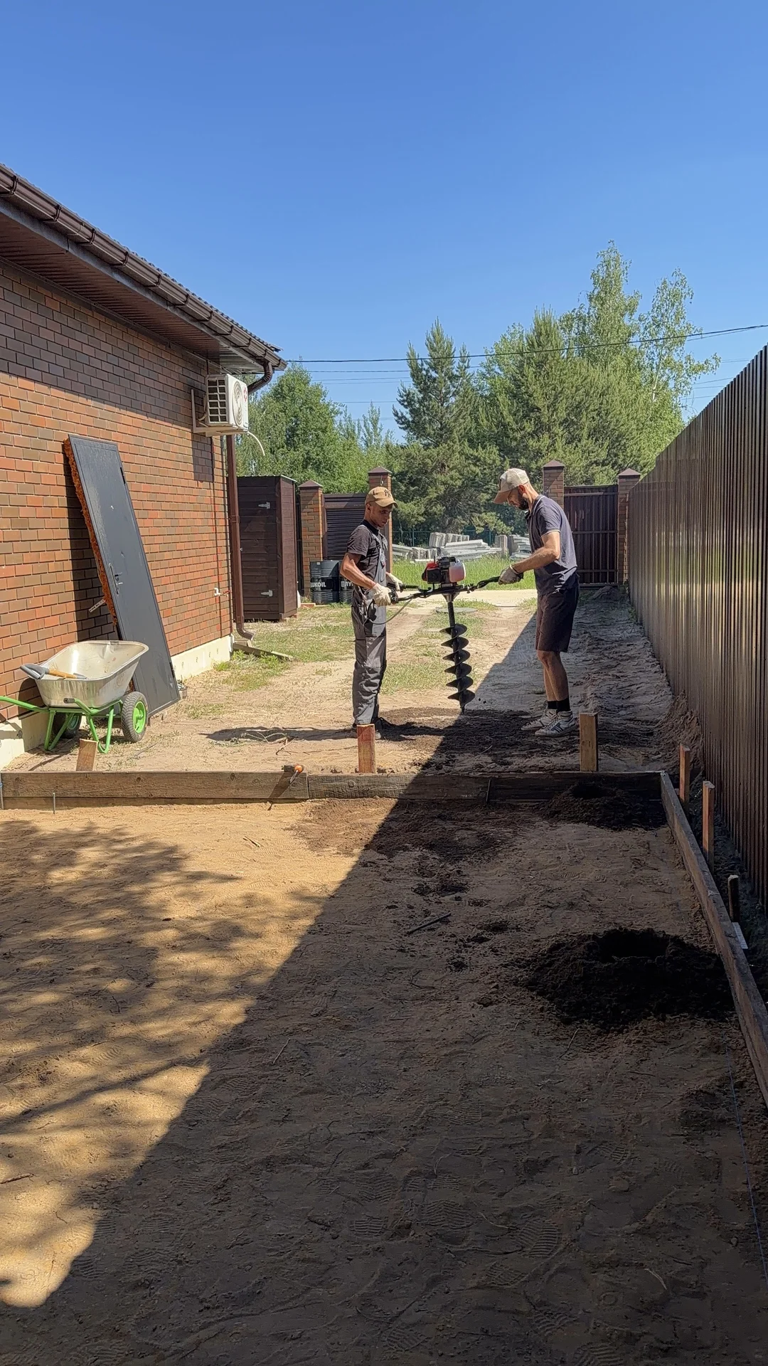 гараж из сэндвич панелей - миниатюра 4