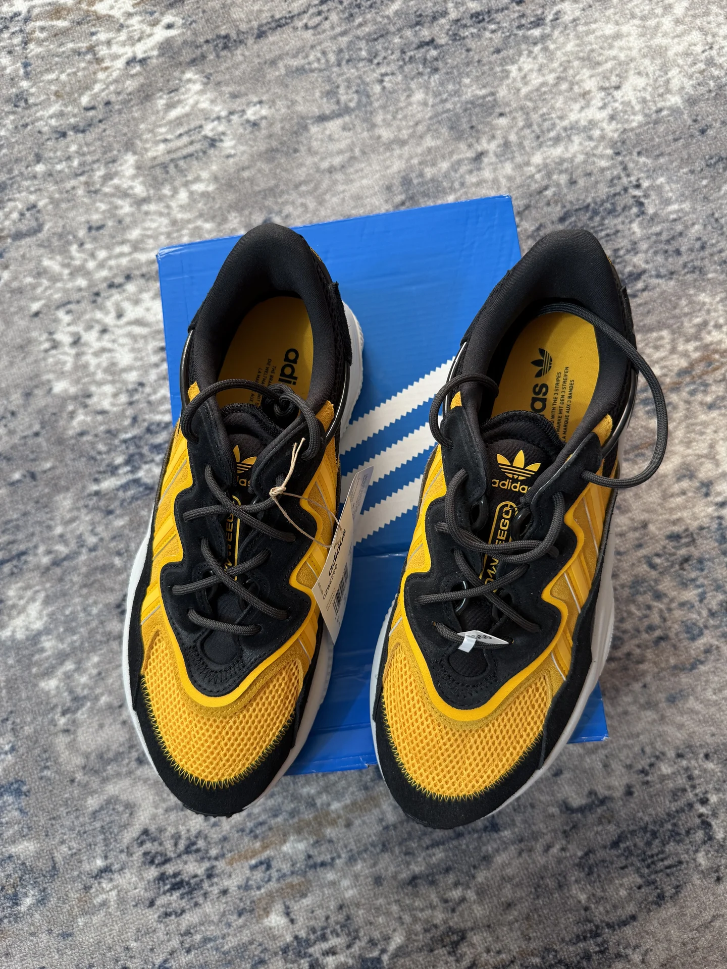 Кроссовки Adidas Ozweego оригинал - миниатюра 2