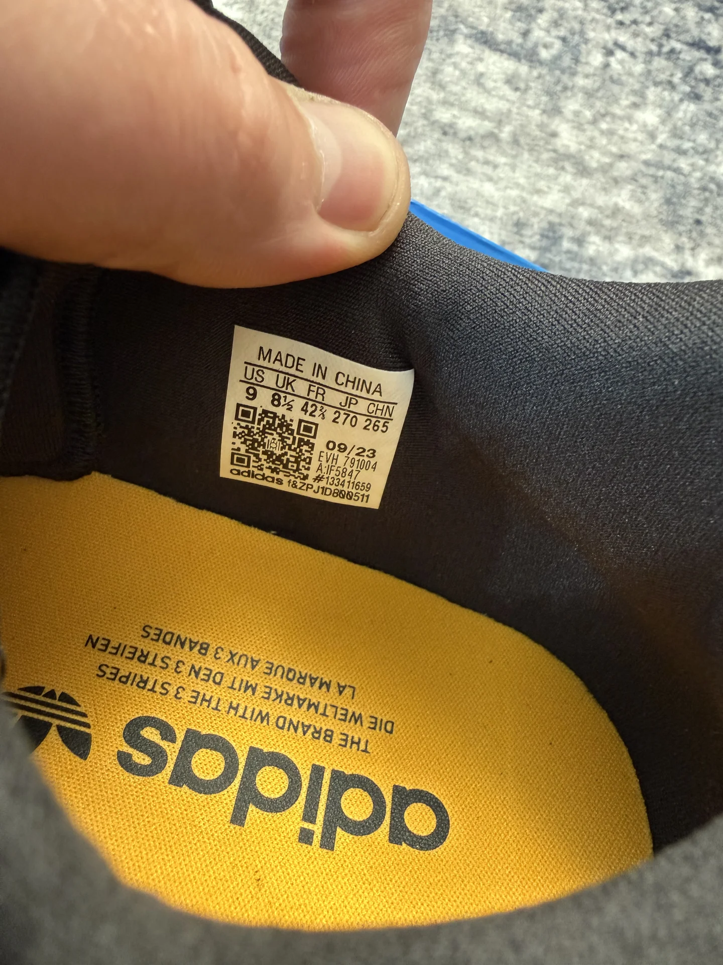 Кроссовки Adidas Ozweego оригинал - миниатюра 4
