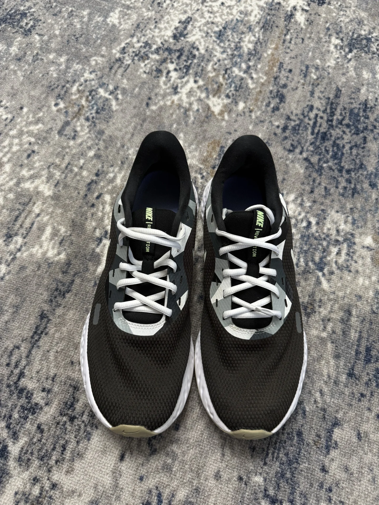 Кроссовки Nike Revolution оригинал - изображение 1