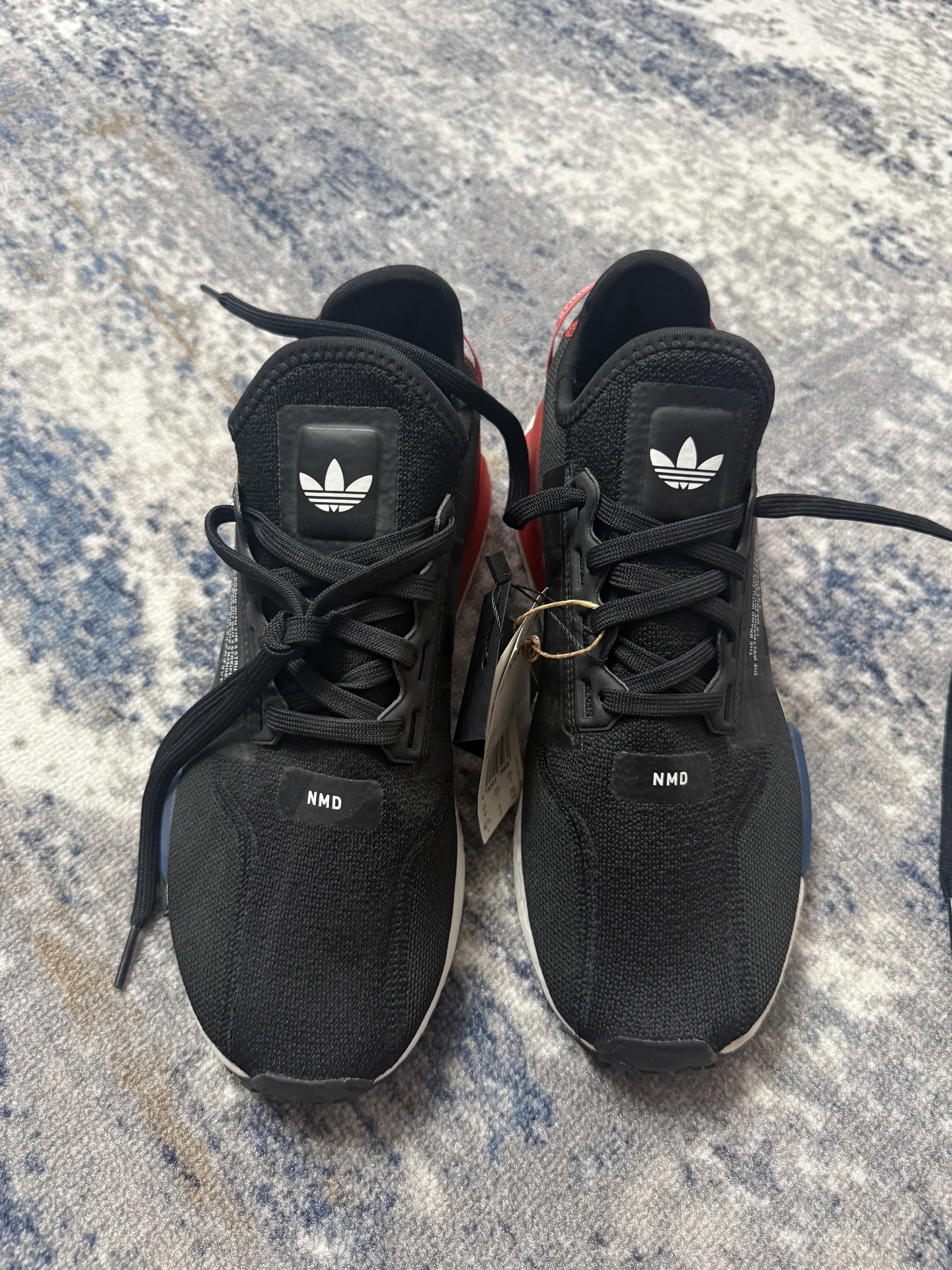 Кроссовки Adidas NMD R1v2 оригинал - изображение 1