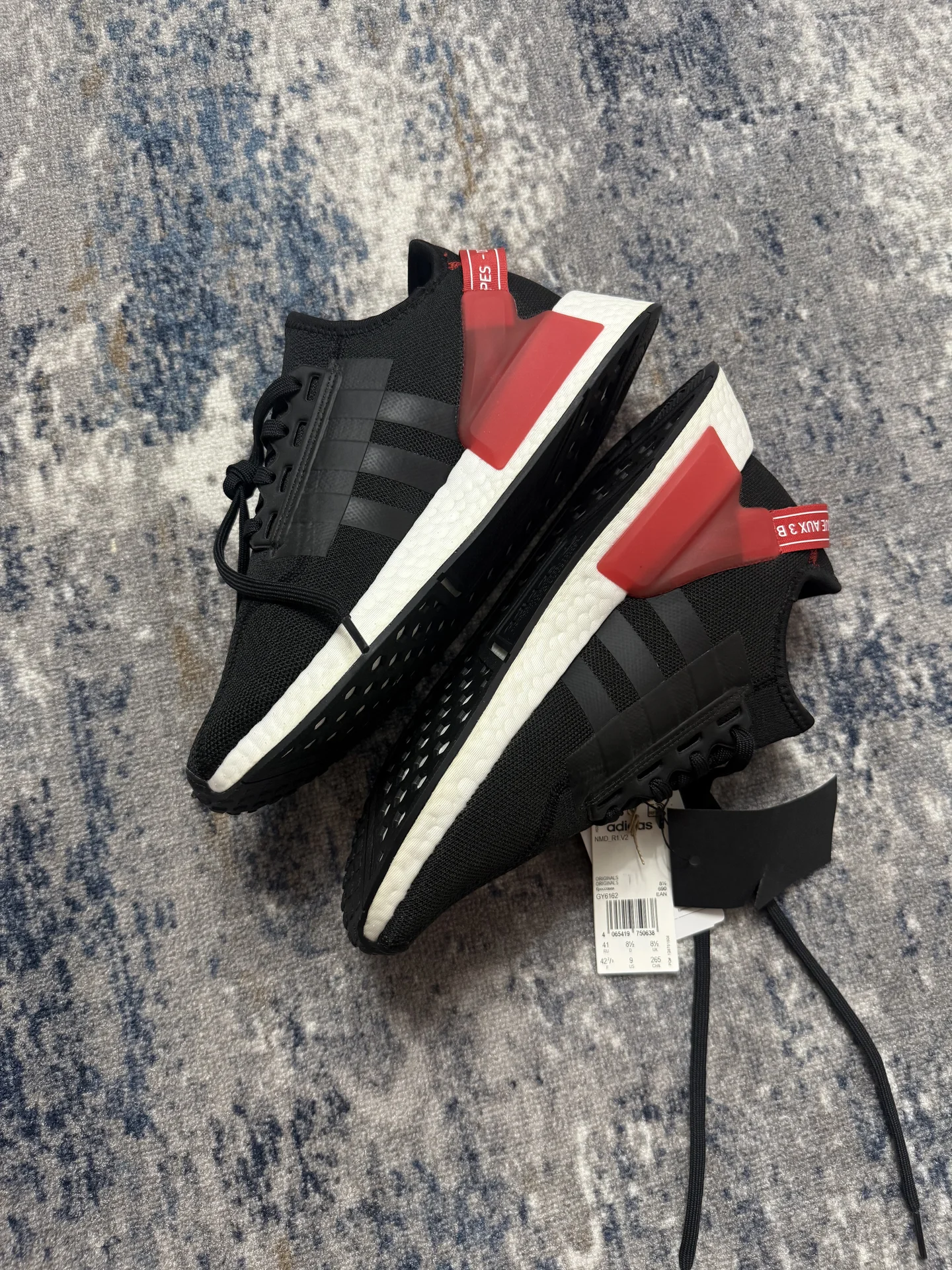 Кроссовки Adidas NMD R1v2 оригинал - миниатюра 3