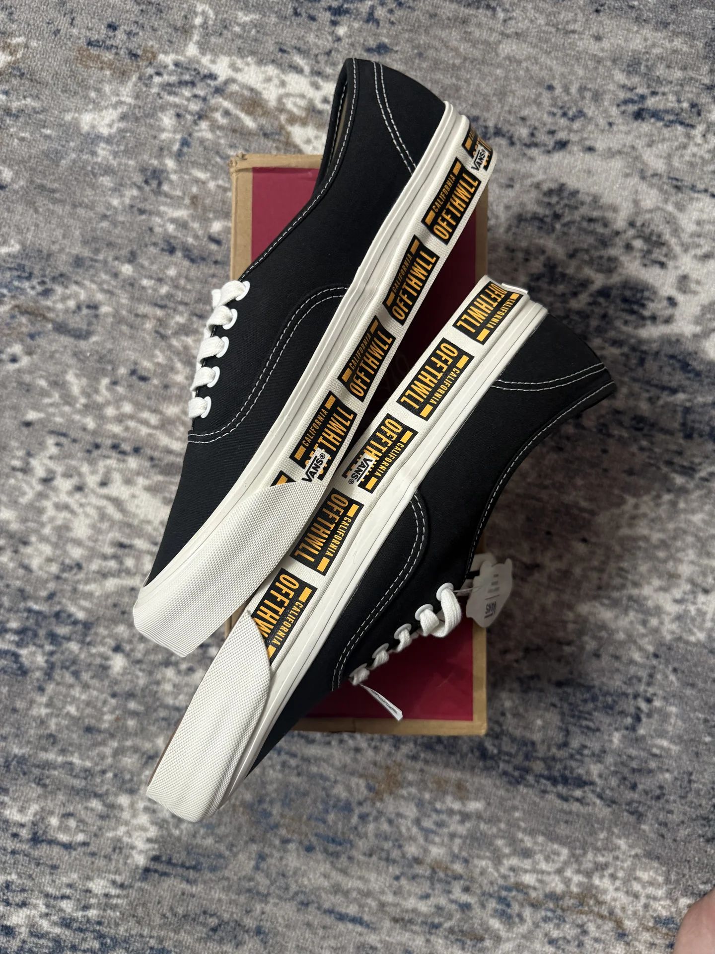 Кеды Vans Authentic 44D оригинал - миниатюра 3