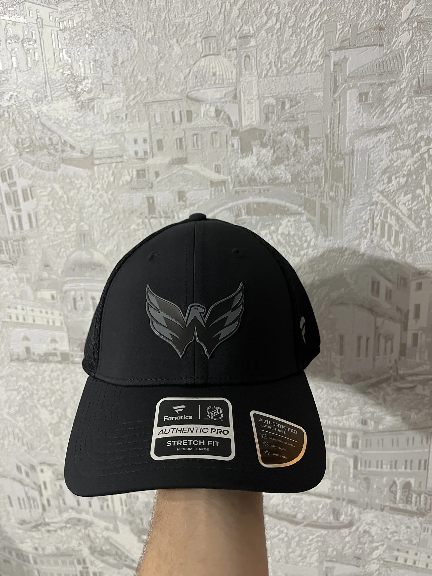 Бейсболка Capitals Fnatics NHL - миниатюра 3