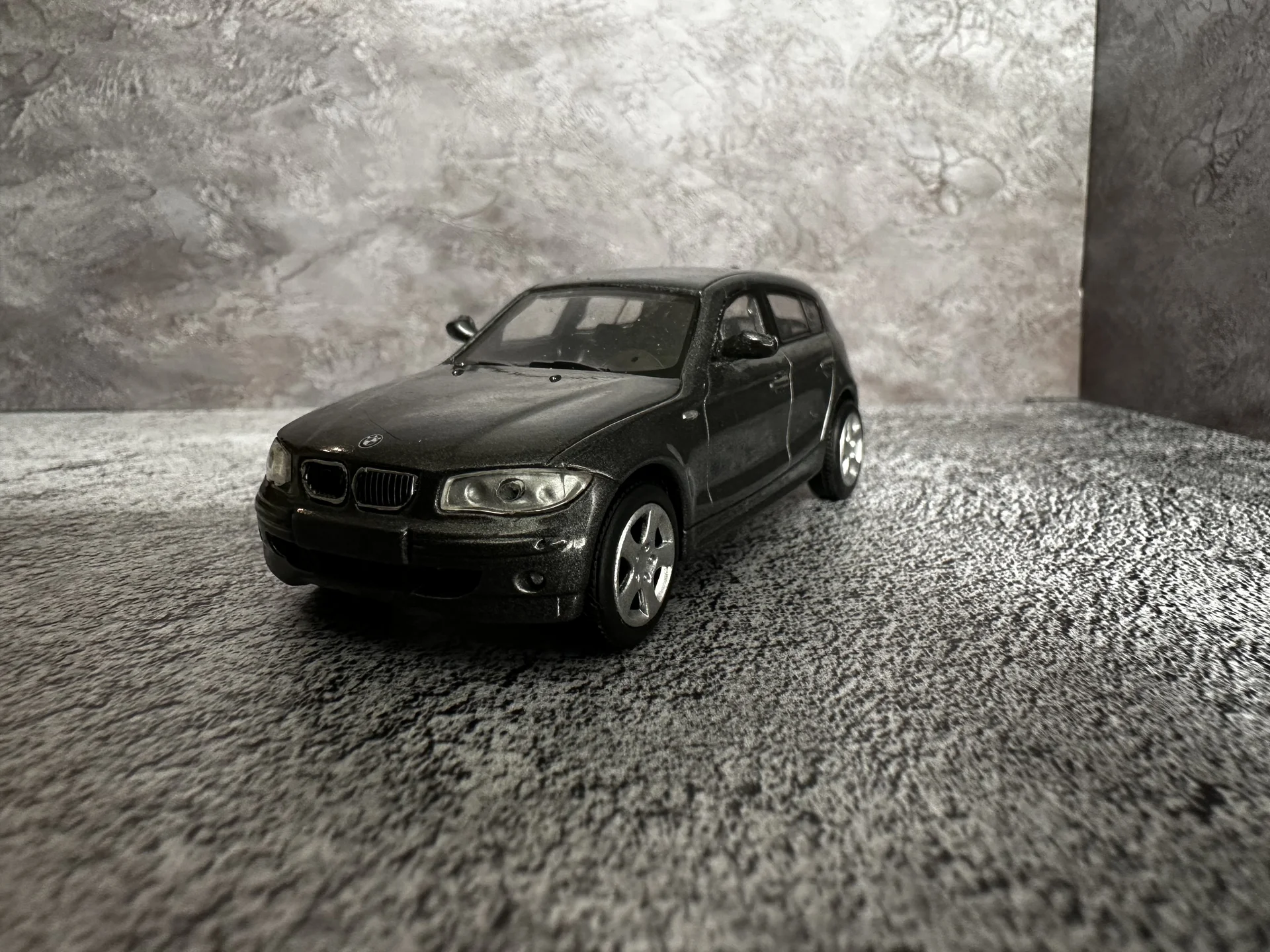 коллекционная модель BMW 1 series 1:43 - миниатюра 3